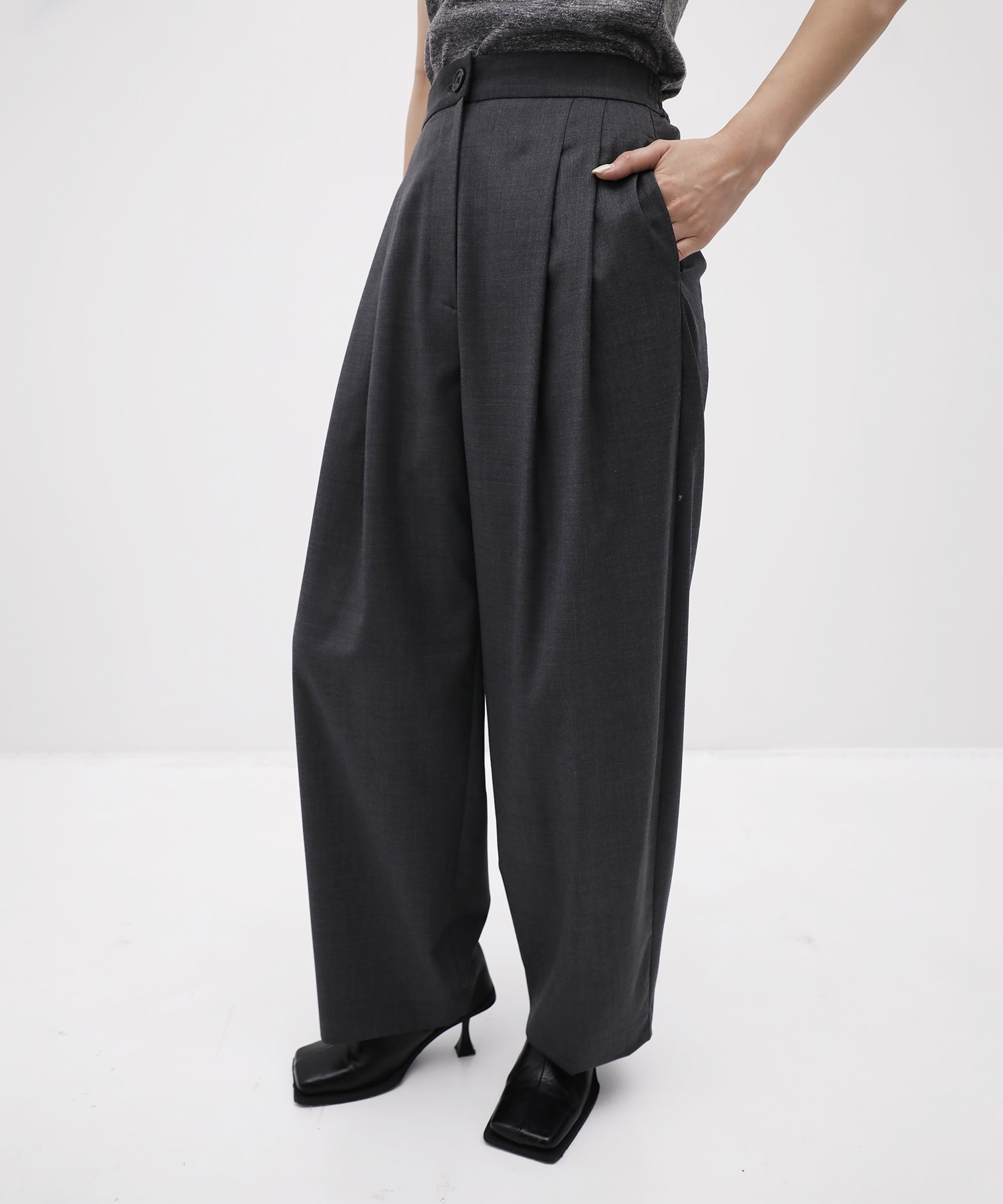 Curve Wide Pants THE TOKYO