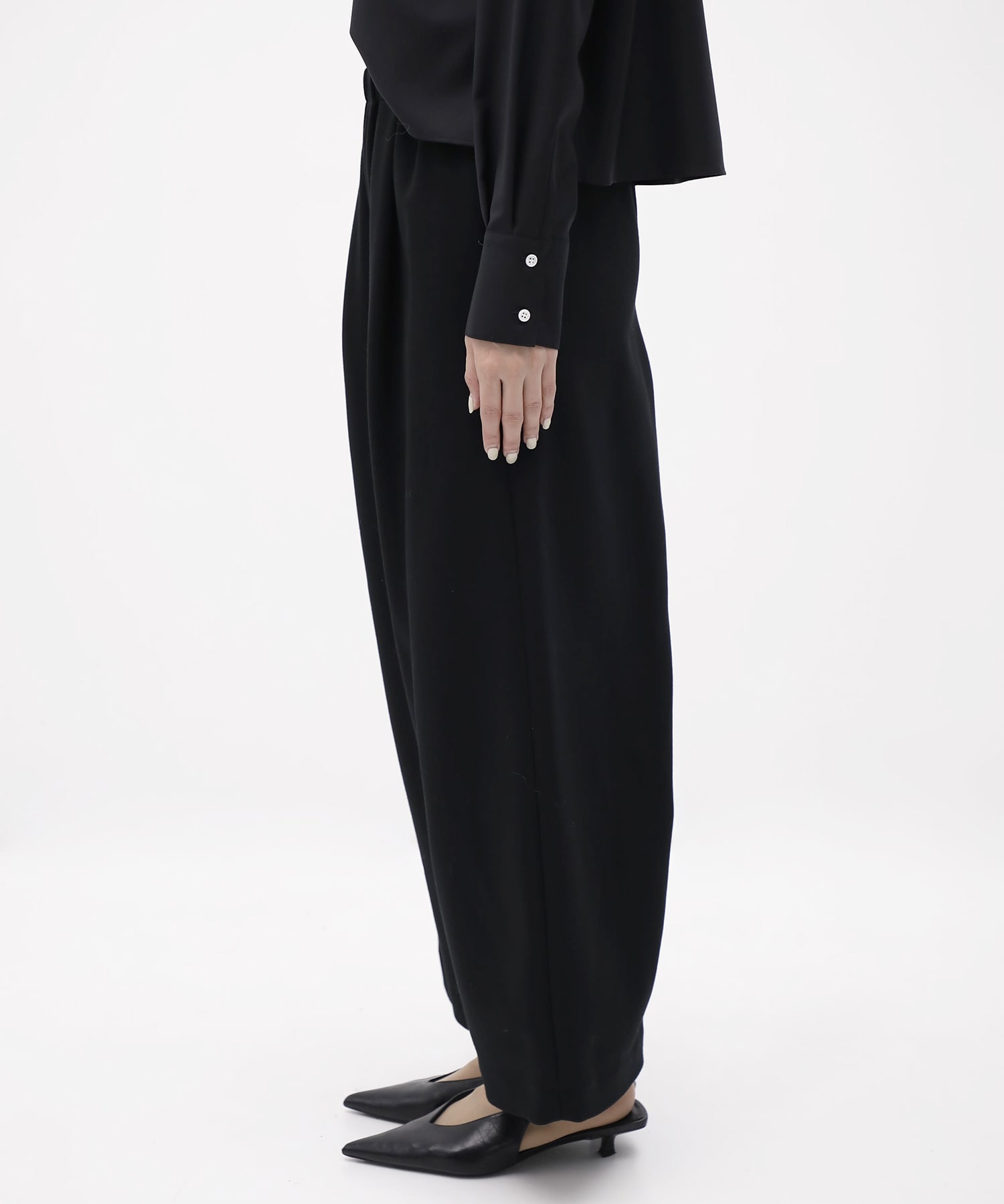 CURVE CROPPED-PANTS ENFOLD