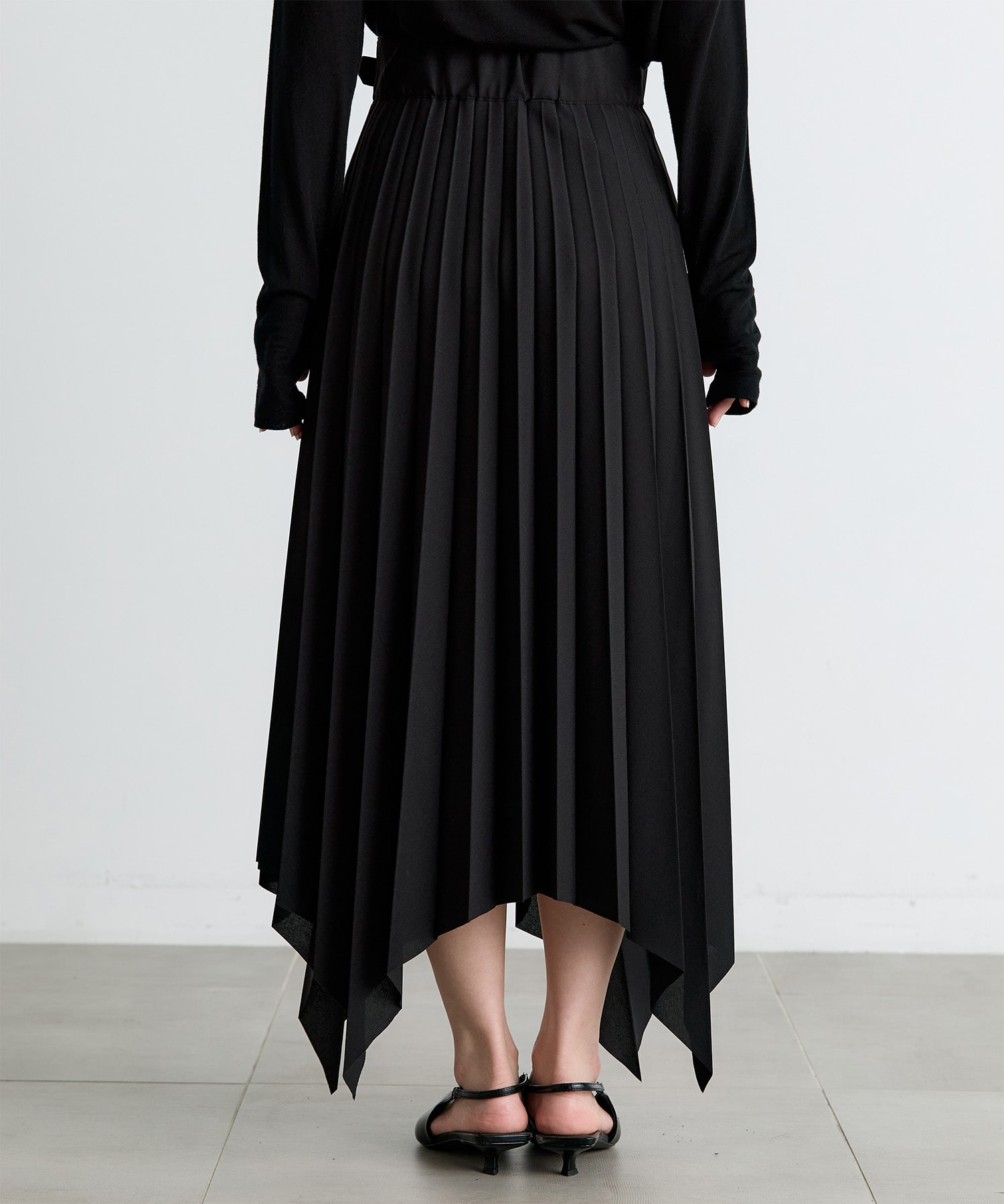 Eliza Pleats Skirt EZUMi