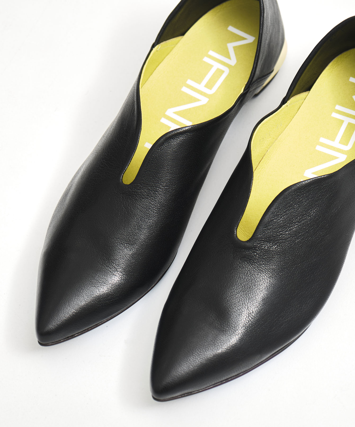 Pointed Toe Flat Shoes MANA