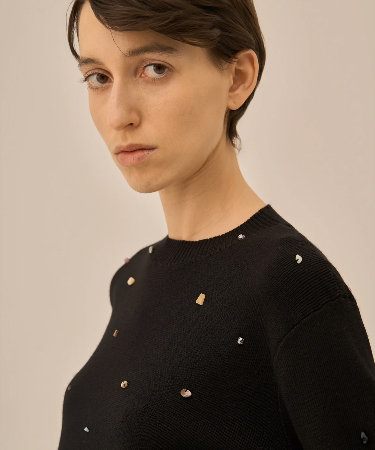 Aila glass beads&ores knit pullover BK AKIRANAKA