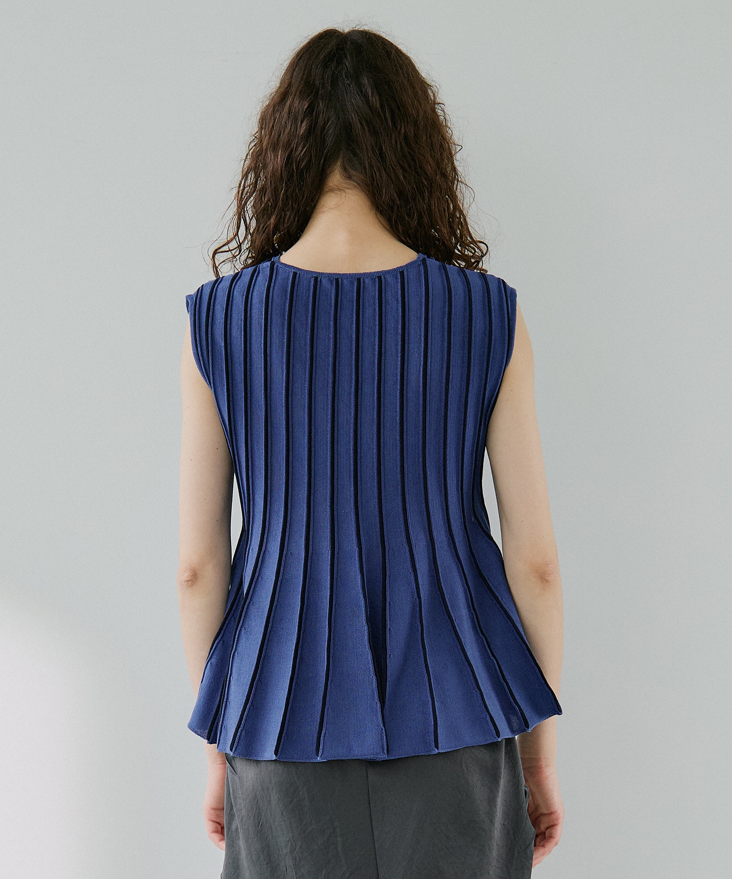 Tack  Flare Knit RITAN