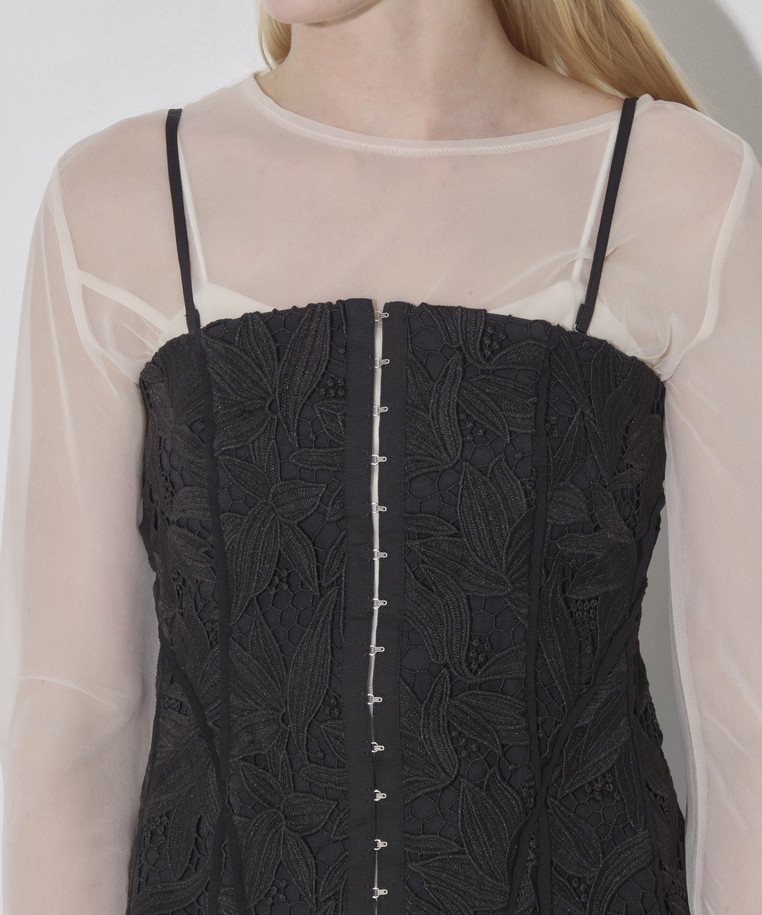 Luminous Lace Bustier RITAN