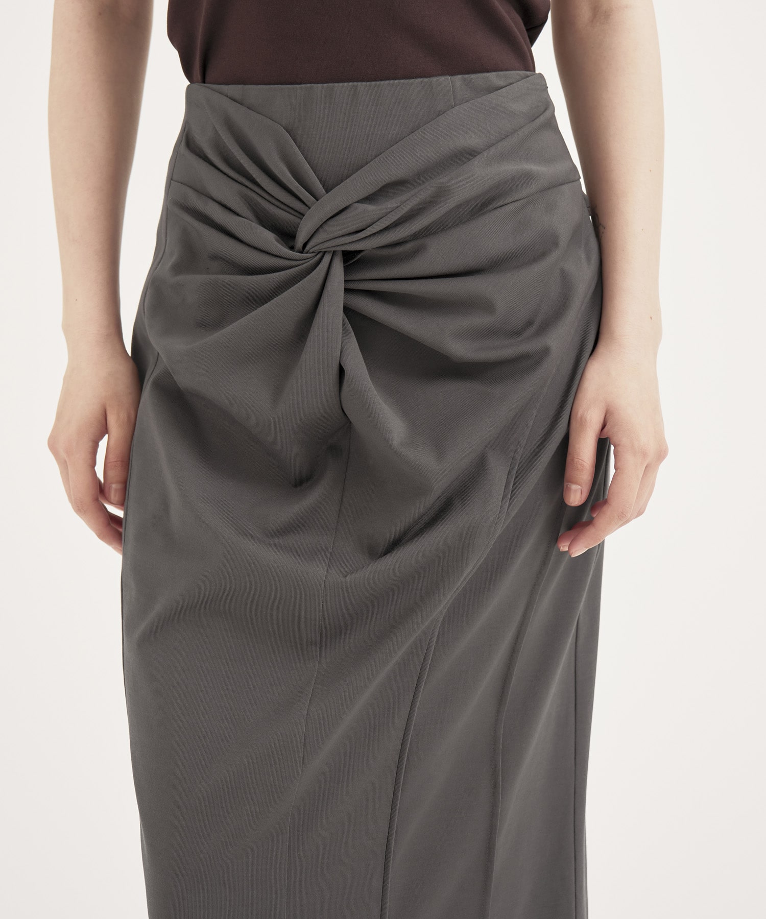 Twist Cut Skirt RITAN