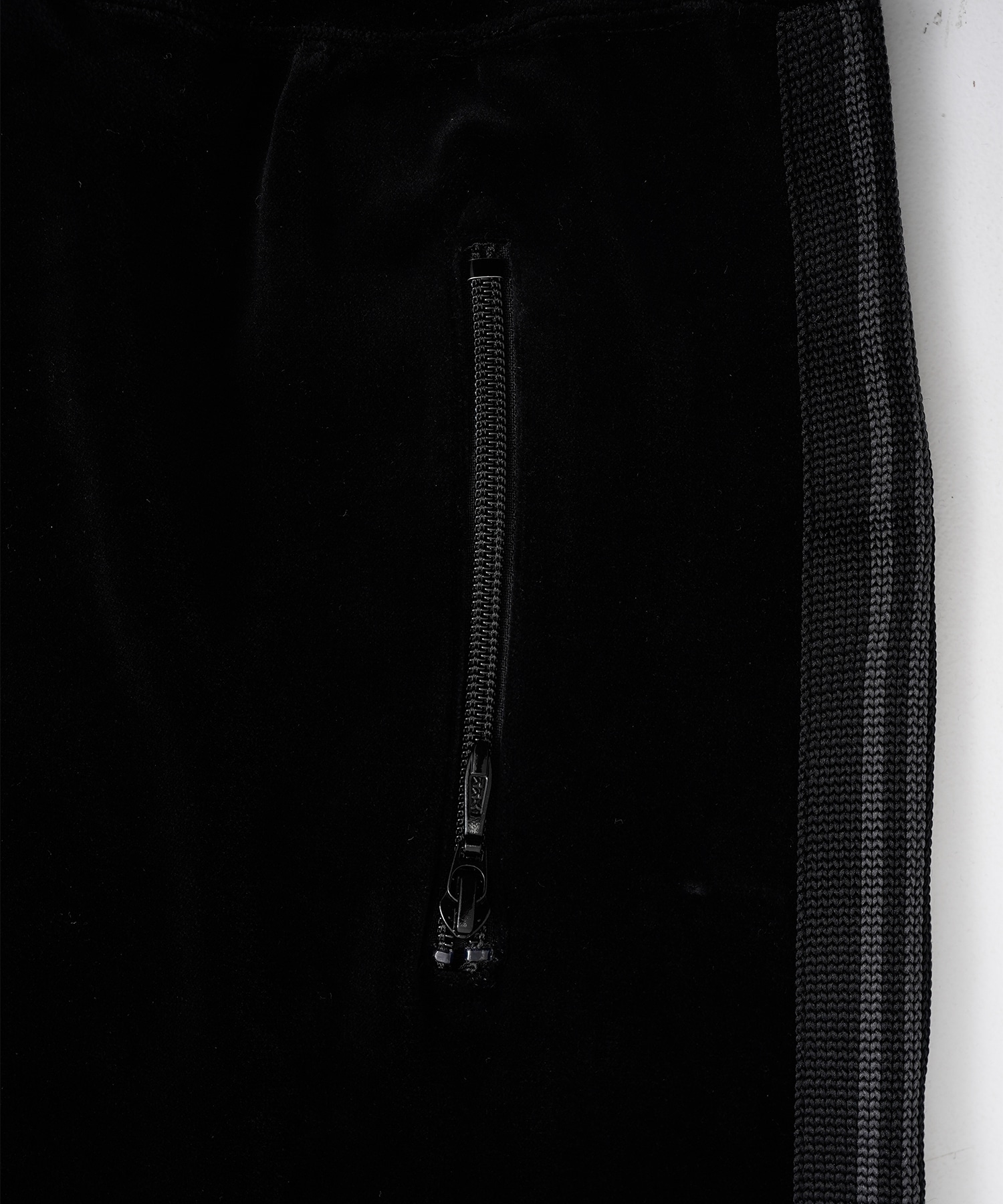 Ex.Track JKT- C/PE Velour 