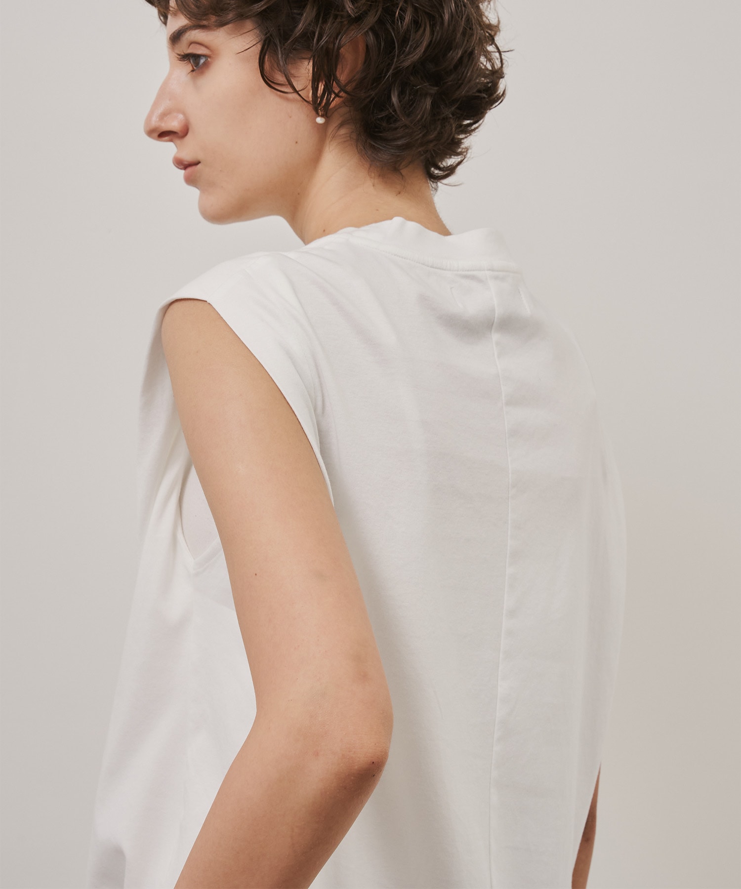 Cape Nosleeve Tshirt CITY TOKYO