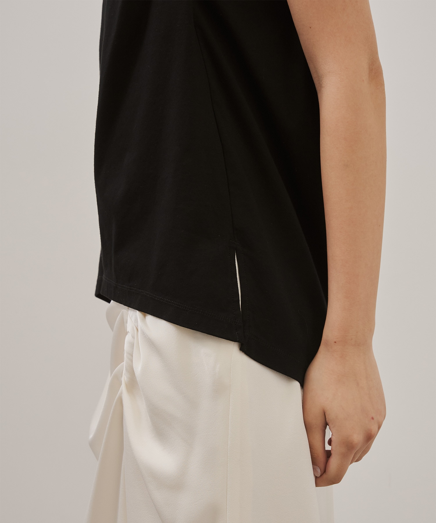 Cape Nosleeve Tshirt CITY TOKYO