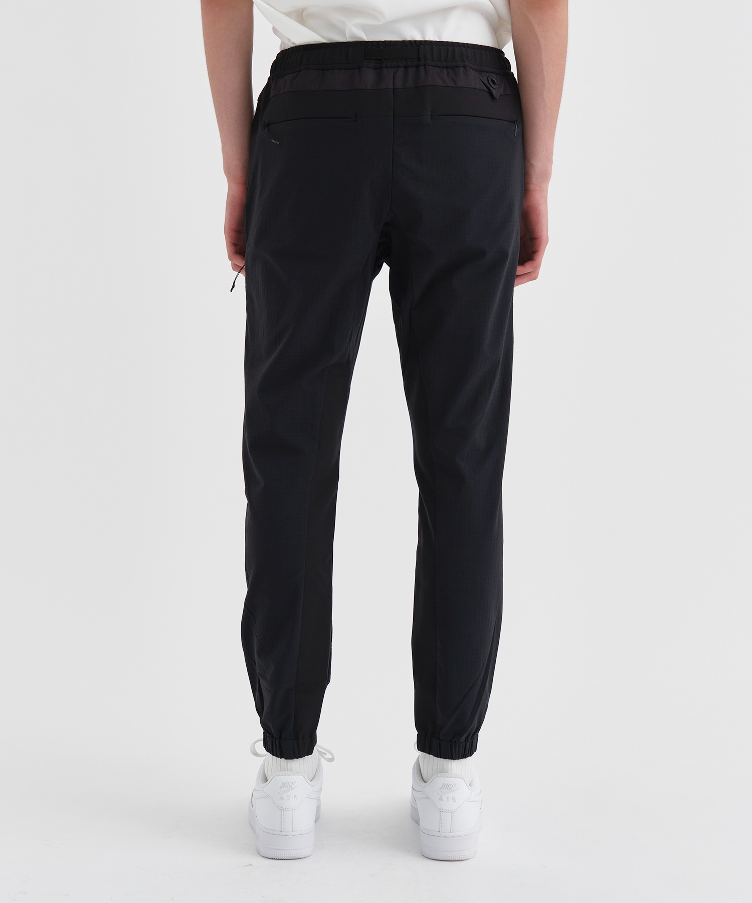 TECH NYLON FLEECE SLIM PANTS ｜ White Mountaineering