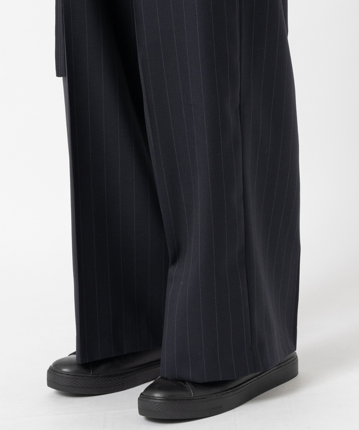 Belted Wide Straight Pants UJOH HOMME