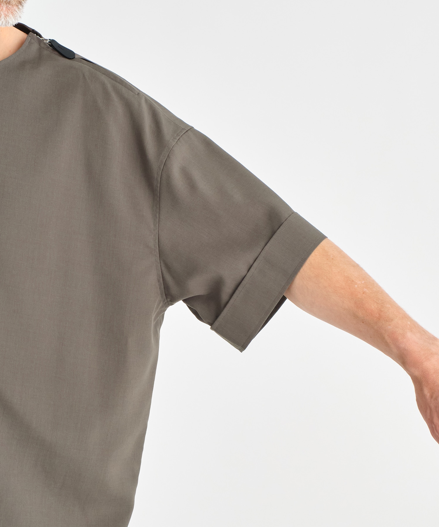 THE SIDE ZIP PULLOVER SHIRT SHORT SLEEVE THE RERACS