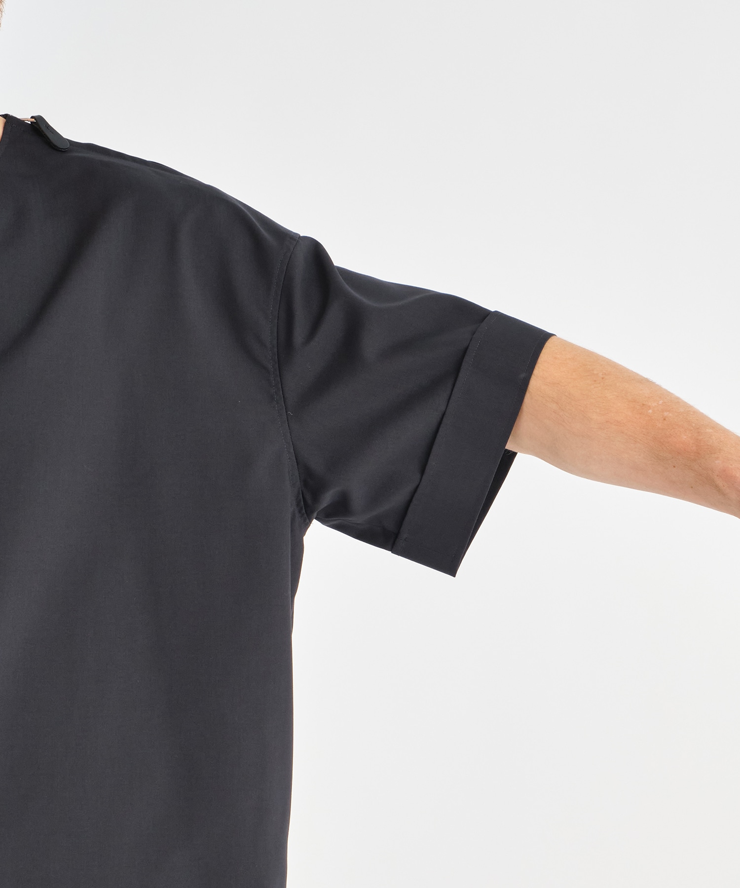 THE SIDE ZIP PULLOVER SHIRT SHORT SLEEVE THE RERACS