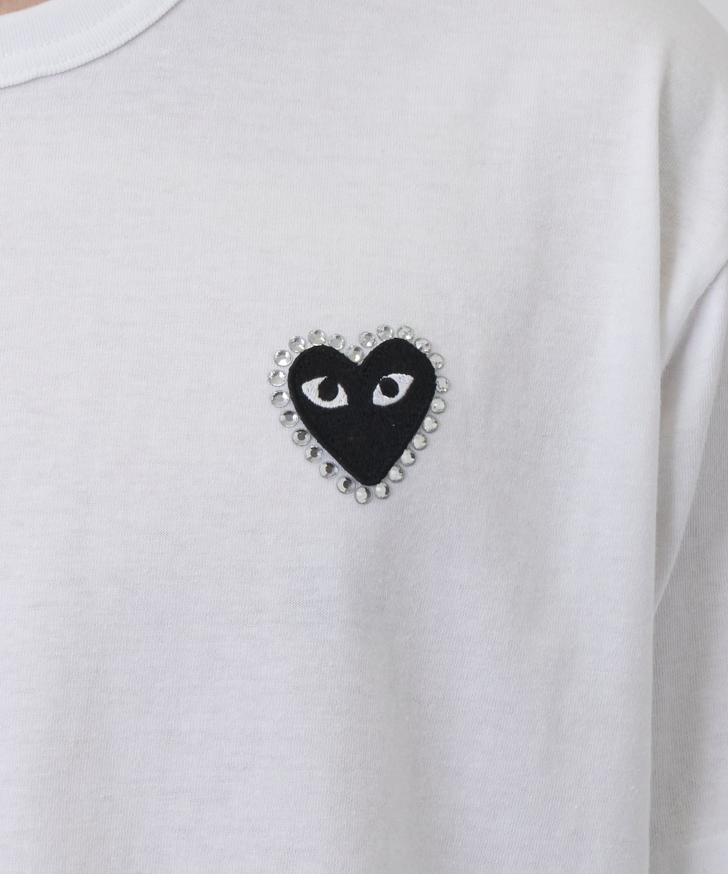 AX-T801-051 T-SHIRT RHINESTONE EMBLEM S/S PLAY COMME des GARCONS