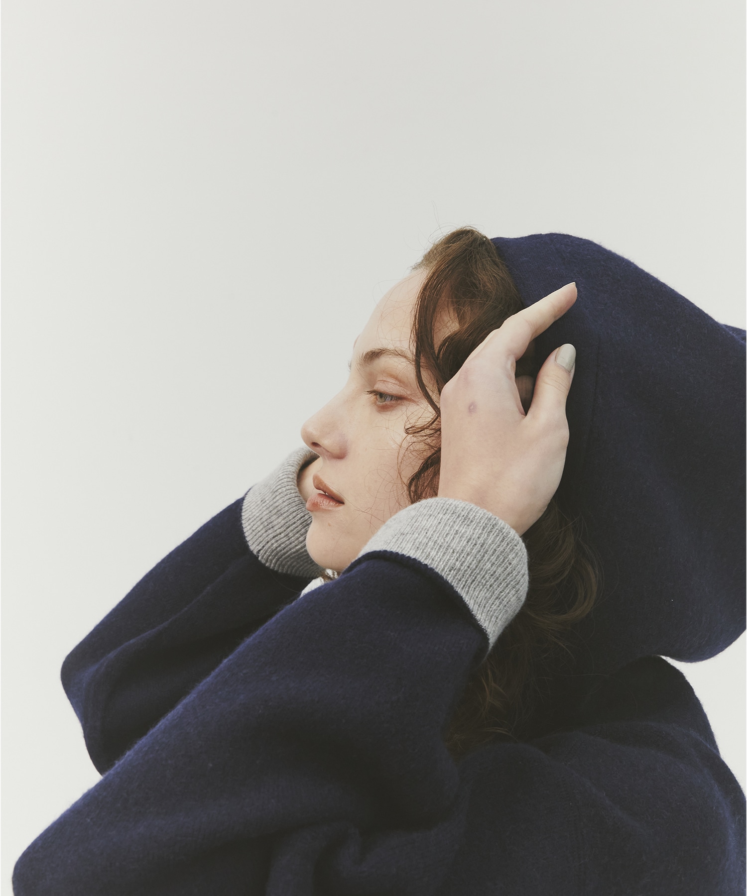 CASHMERE REVERSIBLE ZIP UP HOODIE 