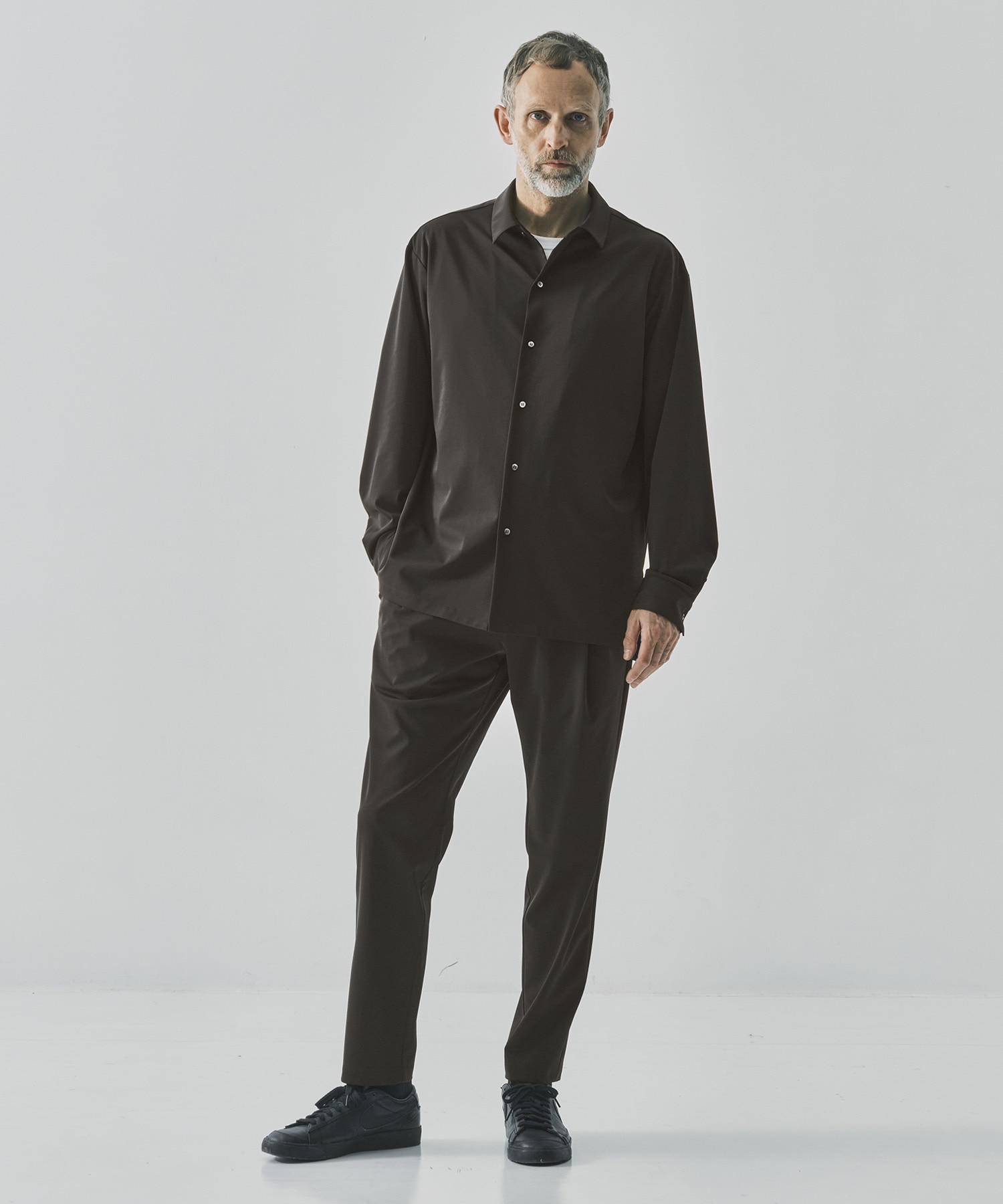 Light Matte Stretch Jersey Easy Tapered Pants THE TOKYO