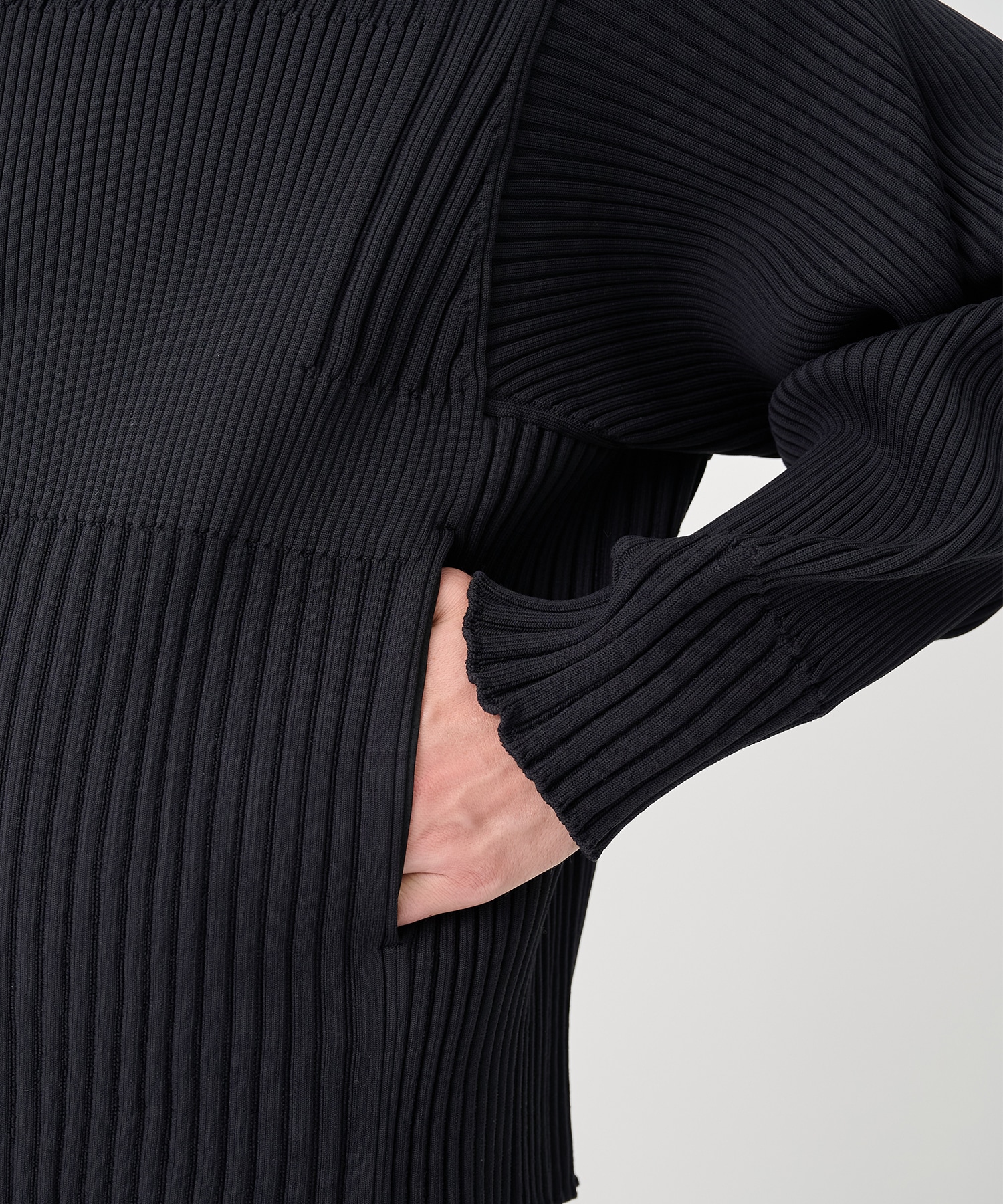 【シーエフシーエル】CF012KC207JP00 FLUTED SHIRT COLLAR BLOUSON CFCL