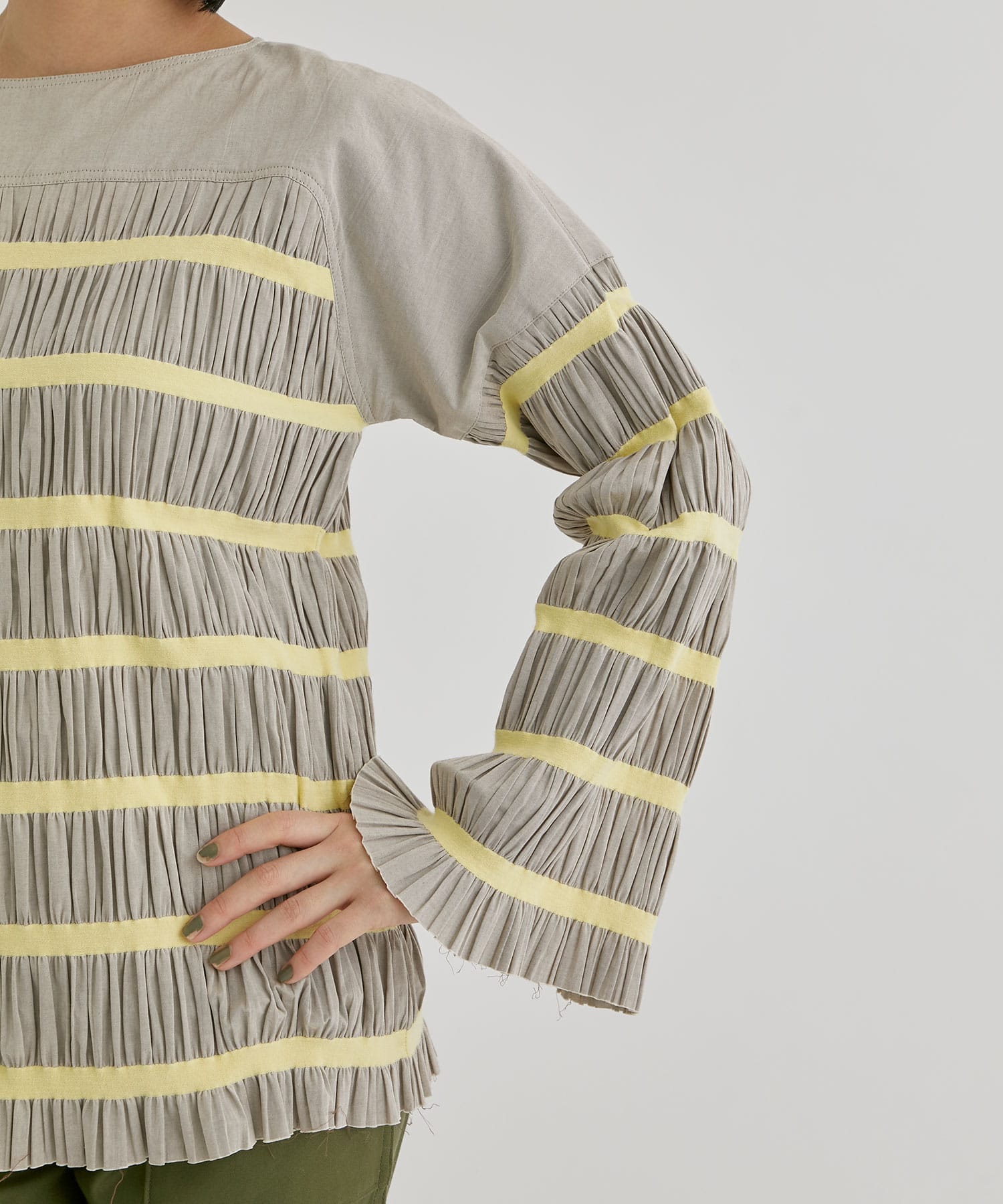 Shirring striped tops pelleq