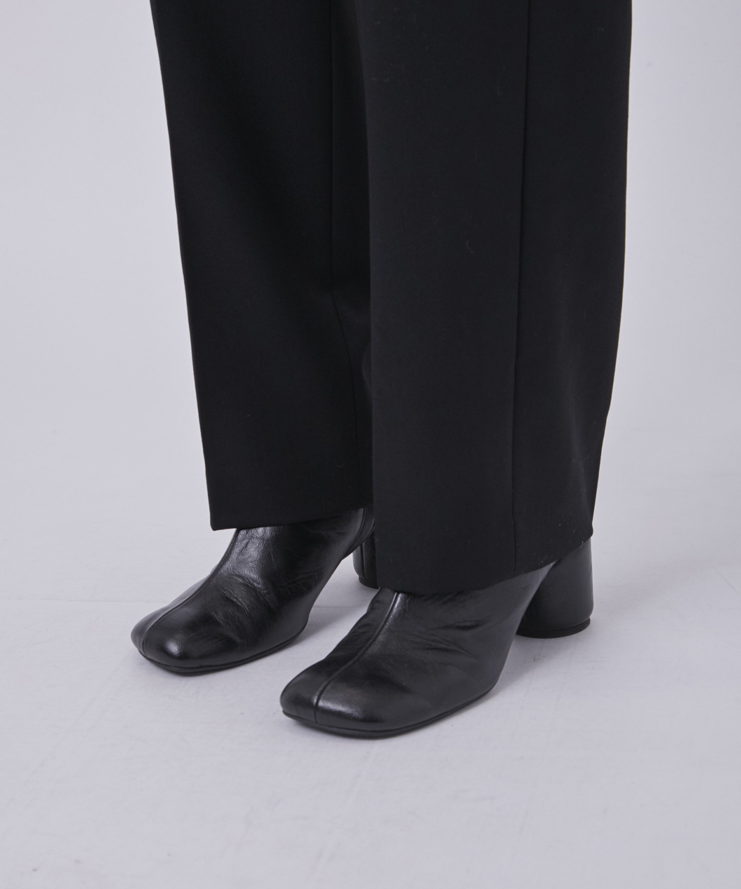 BLACK FORMAL STRAIGHT LEG TROUSERS CINOH