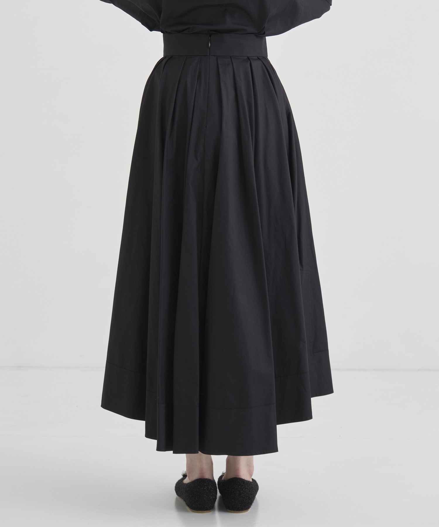 TUCK VOLUME SKIRT for THE TOKYO MADISONBLUE