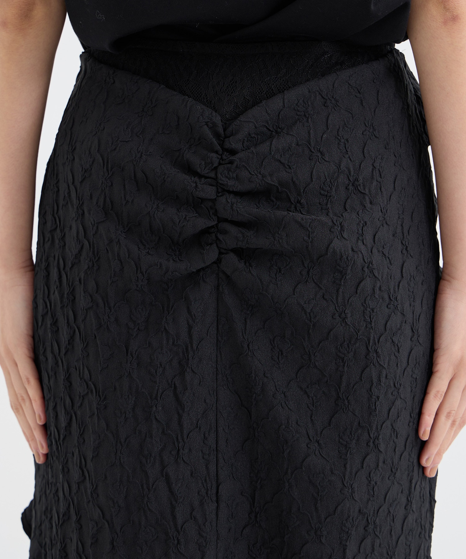 FLORAL EMBOSSED DRAPED SKIRT FETICO