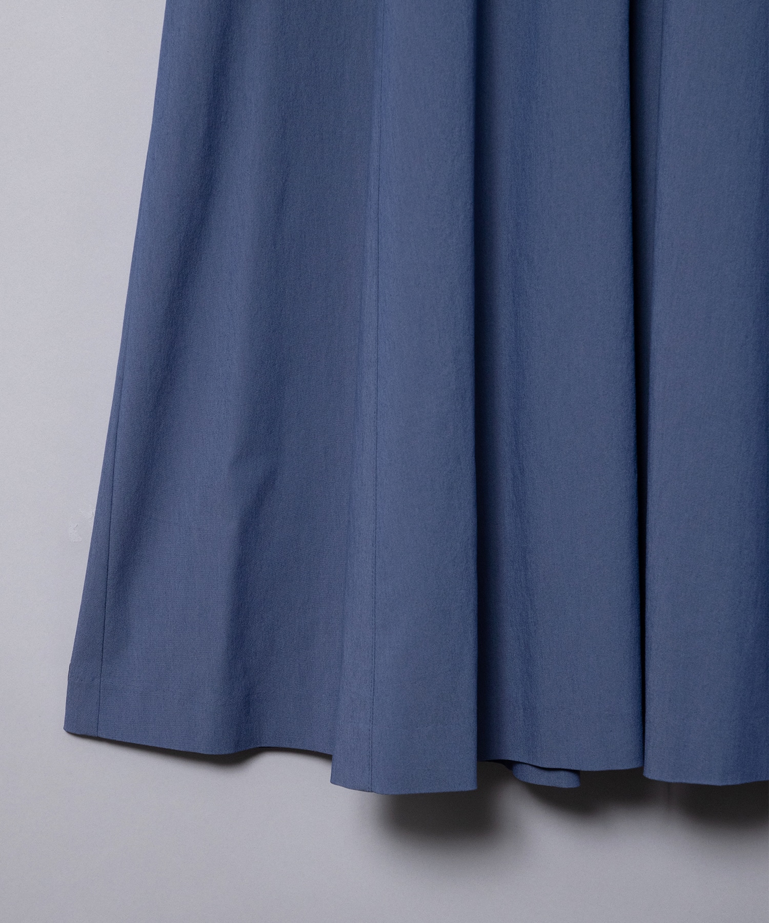 EX.Tamara drape sleeve dress BLU AKIRANAKA