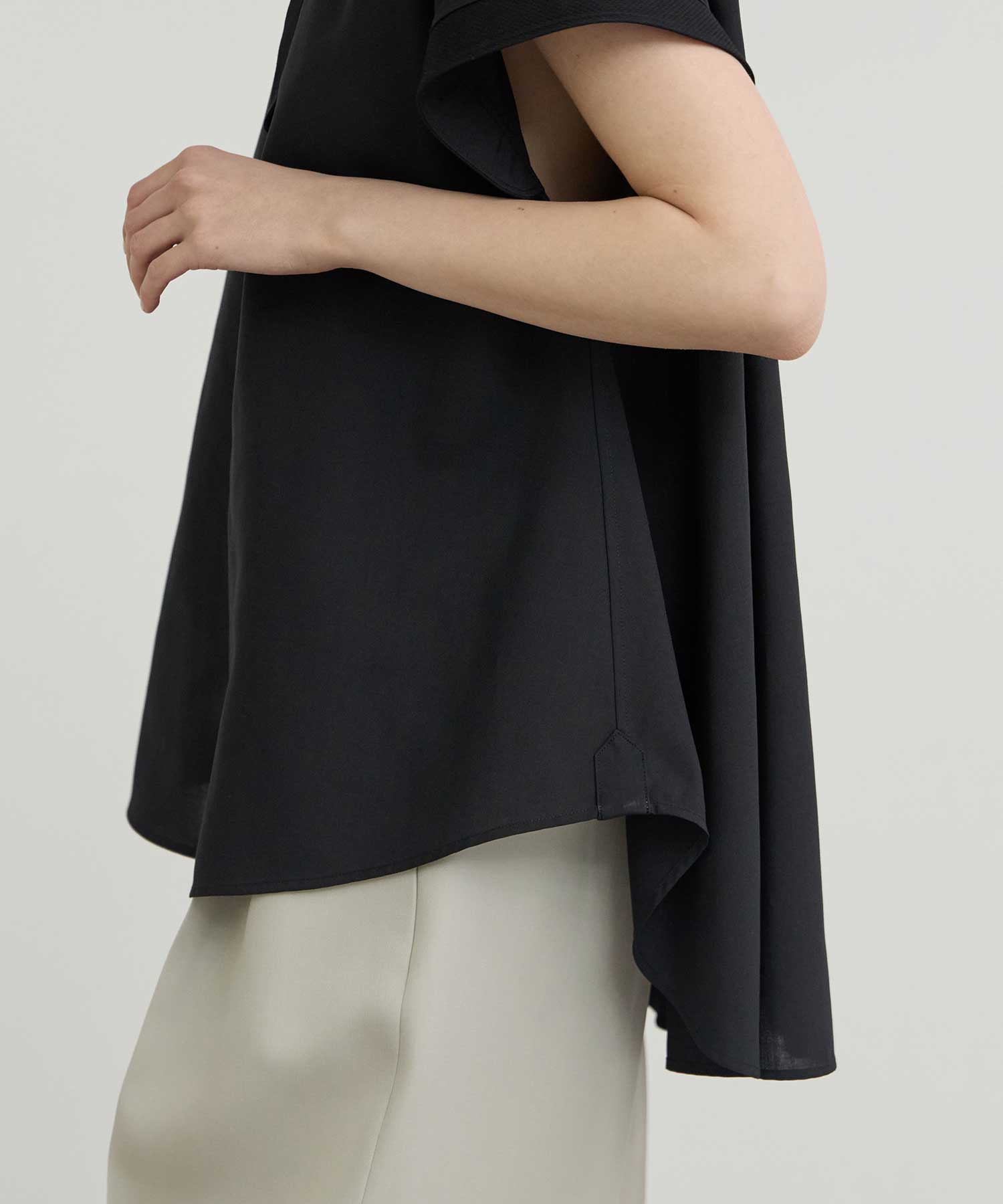 THE PLACKET A LINE SHIRT SLEEVE LESS THE RERACS