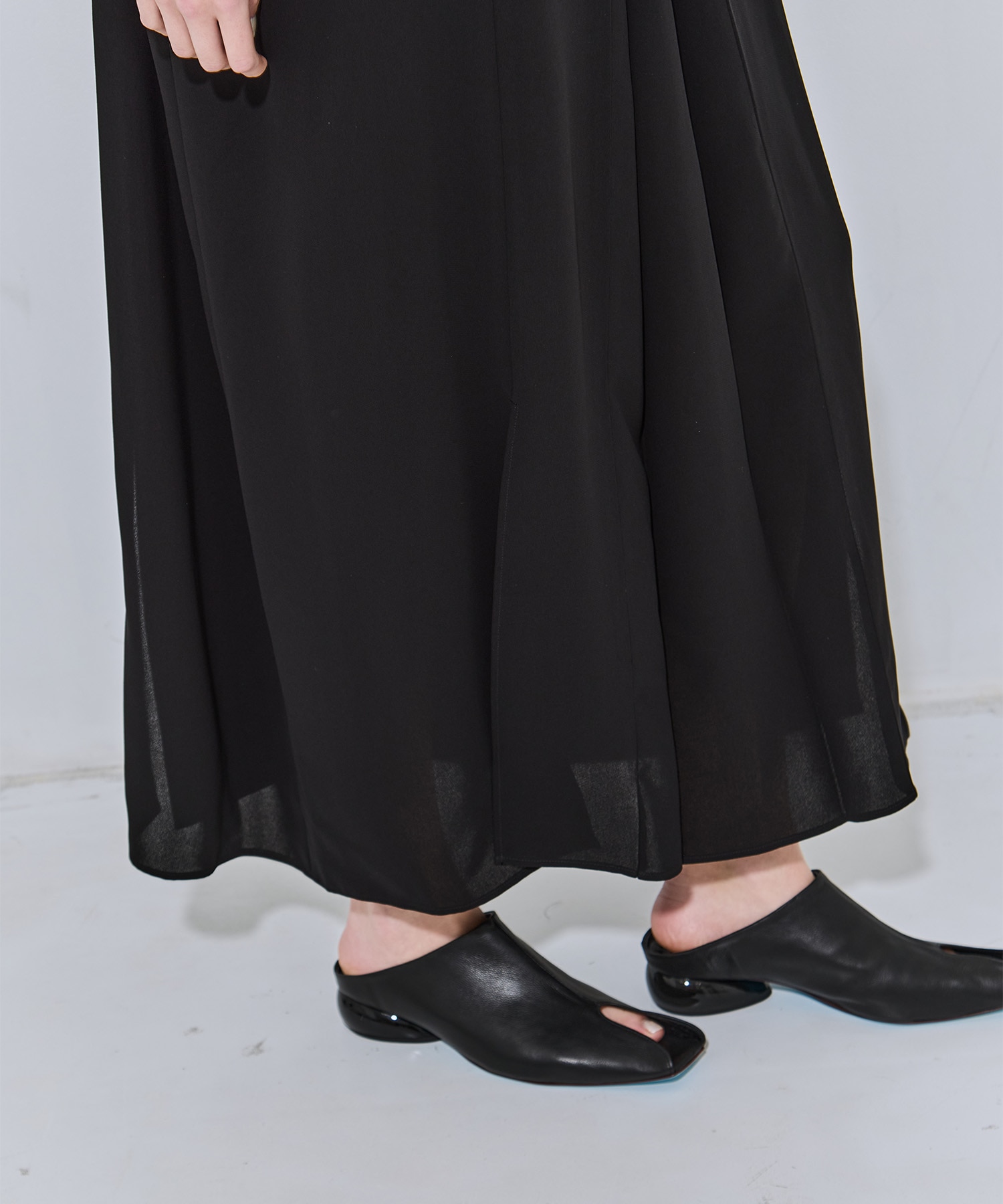 SHREDDER HEM DRESS ENFOLD