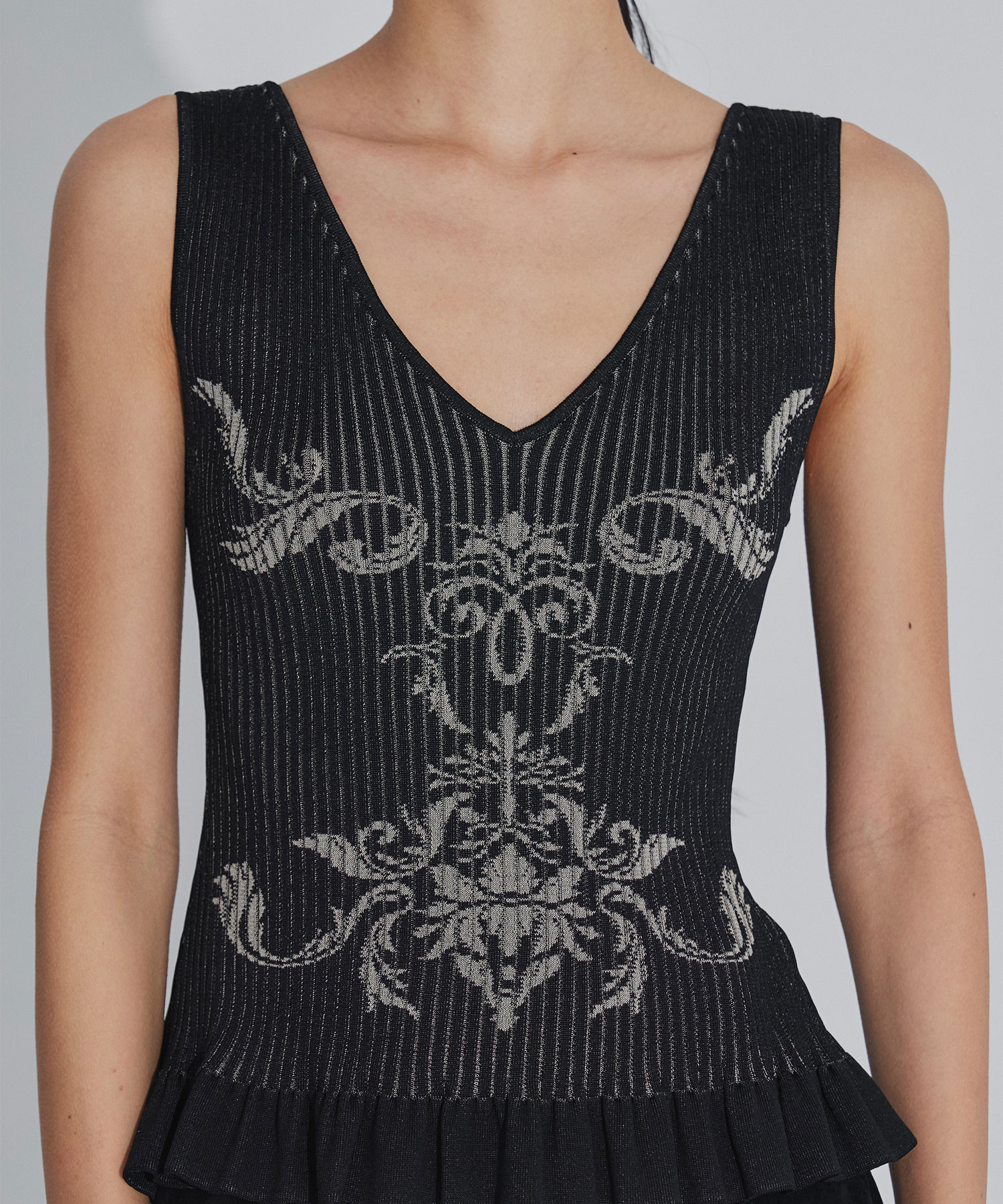 DAMASK-PATTERN RIB KNIT SLEEVELESS TOP FETICO