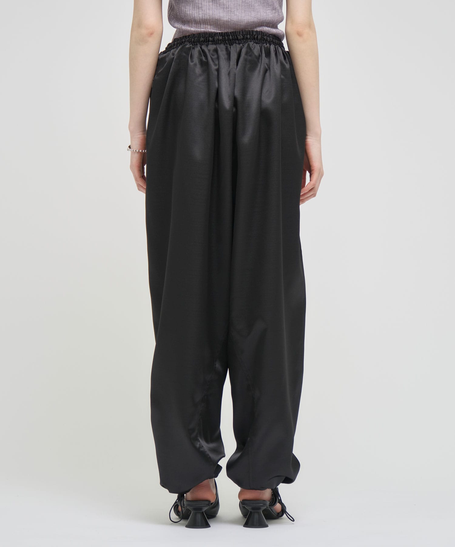 【WEB限定】shantung easy pants Louren