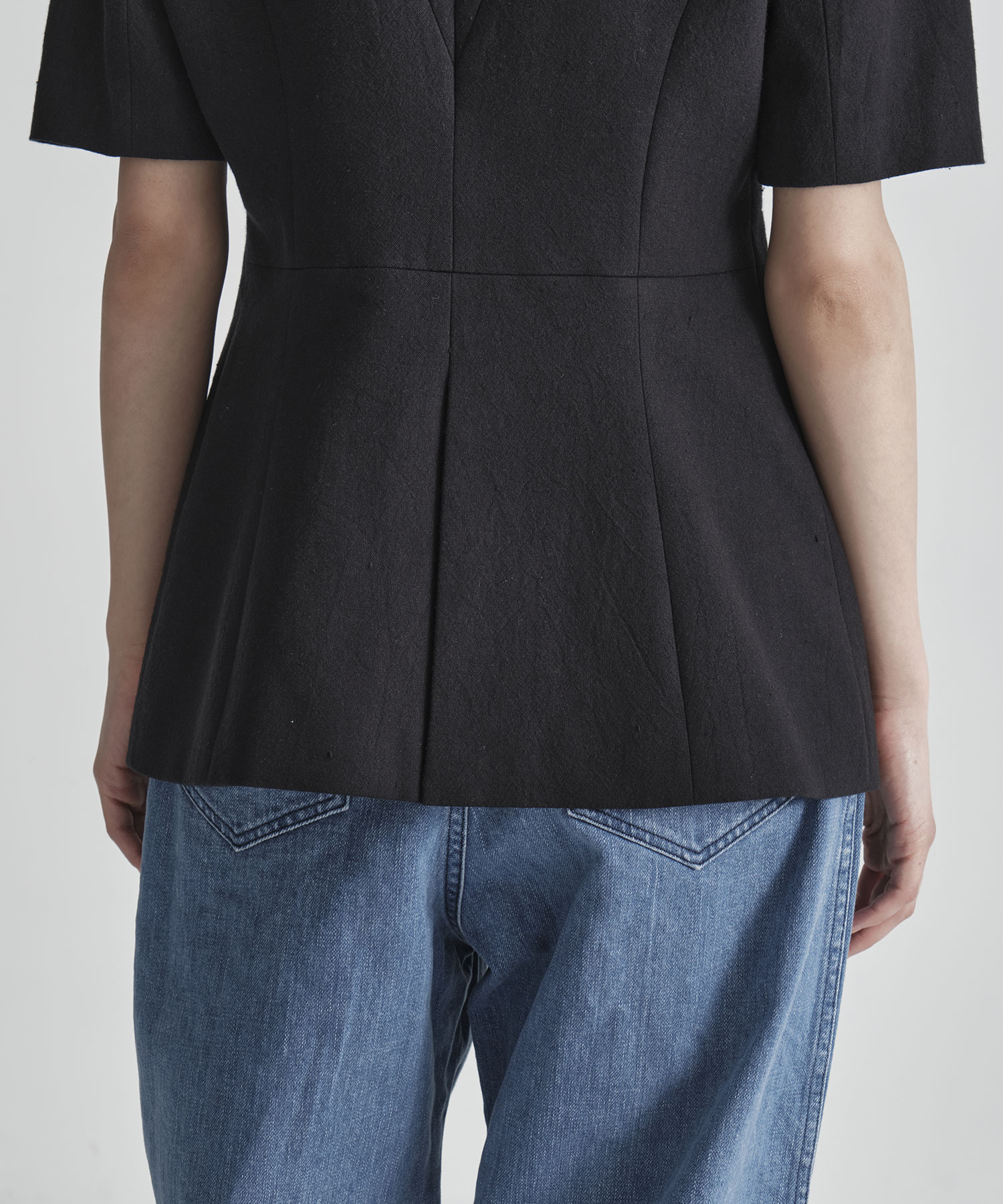 Sesilia half sleeve jacket AKIRANAKA