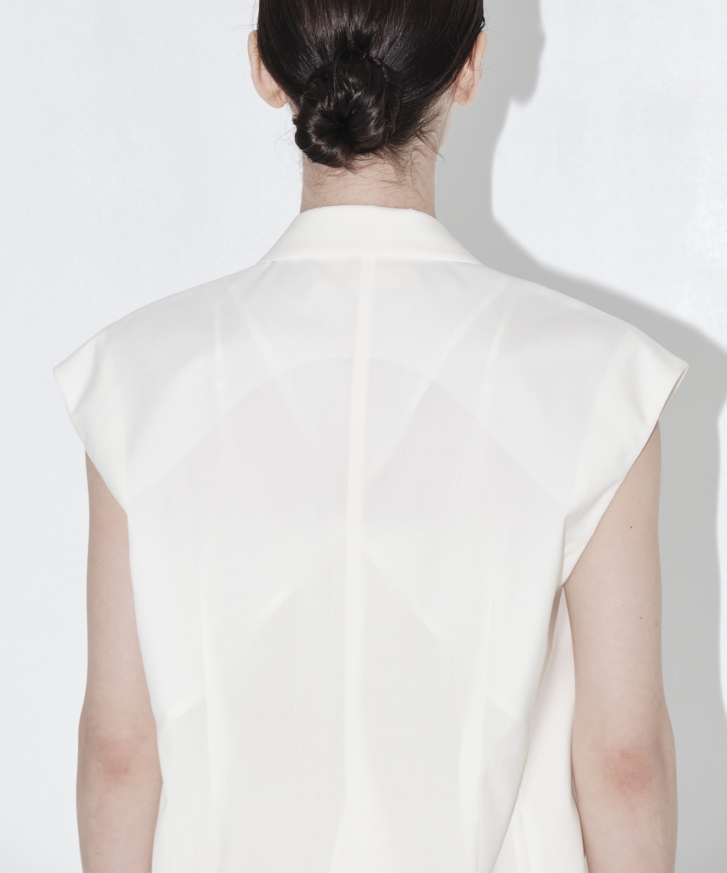 Sleeveless Jacket THE TOKYO