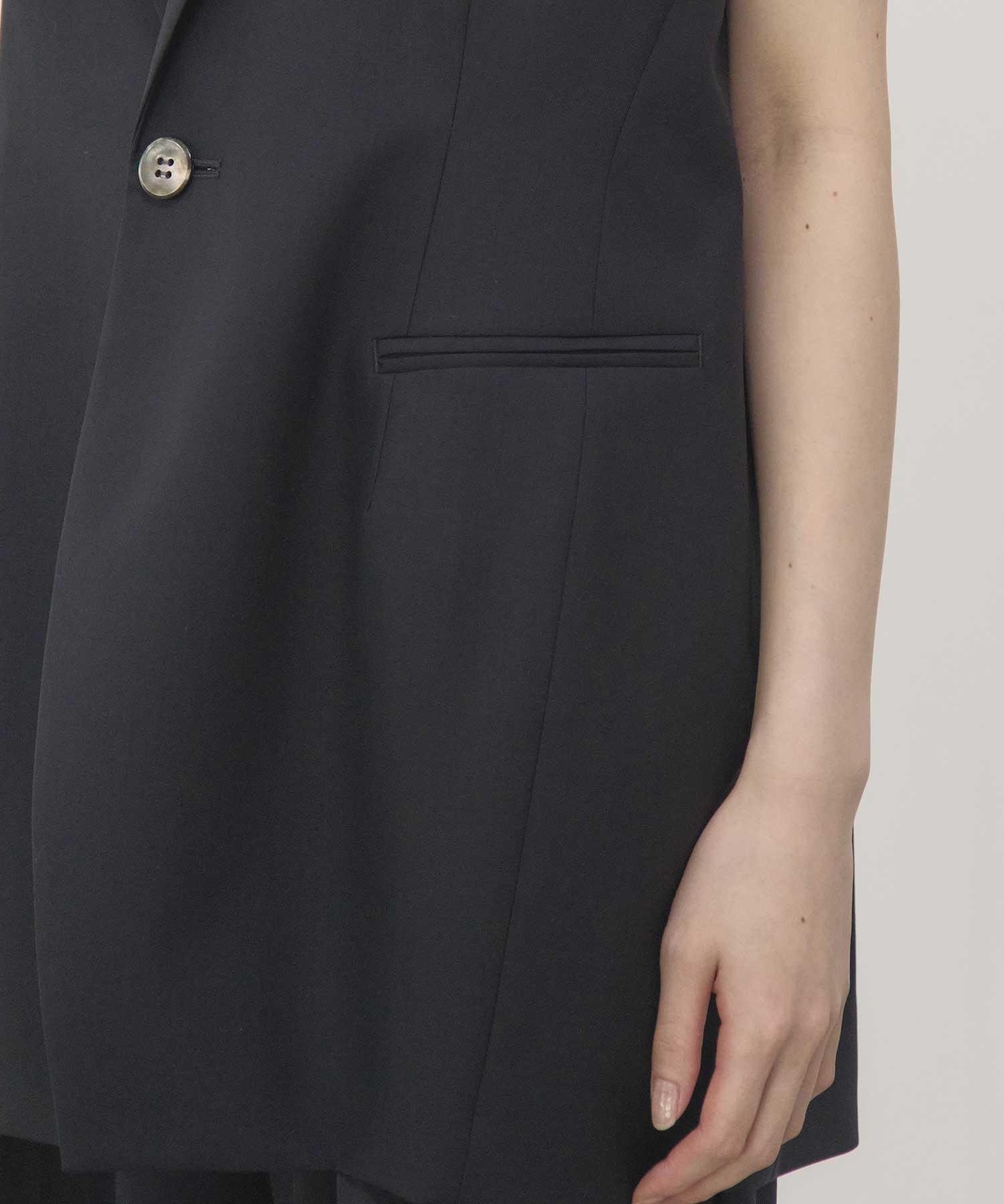 Sleeveless Jacket THE TOKYO