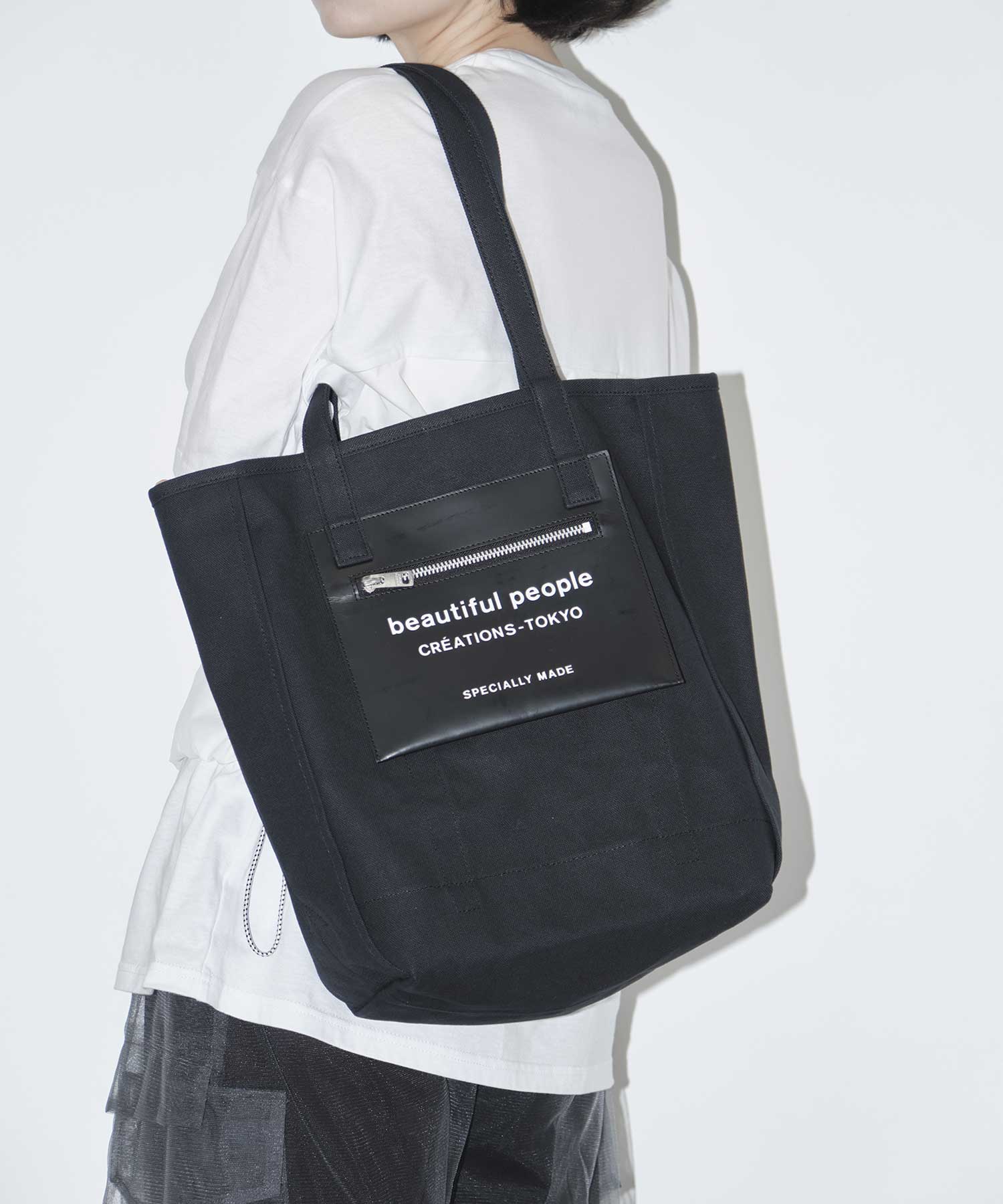 別注 Logo Leather Pocket Tote Bag(FREE BLACK): beautiful