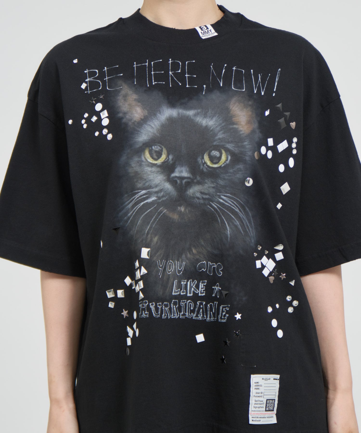 EMBELLISHED DISTRESSED TEE Maison MIHARA YASUHIRO