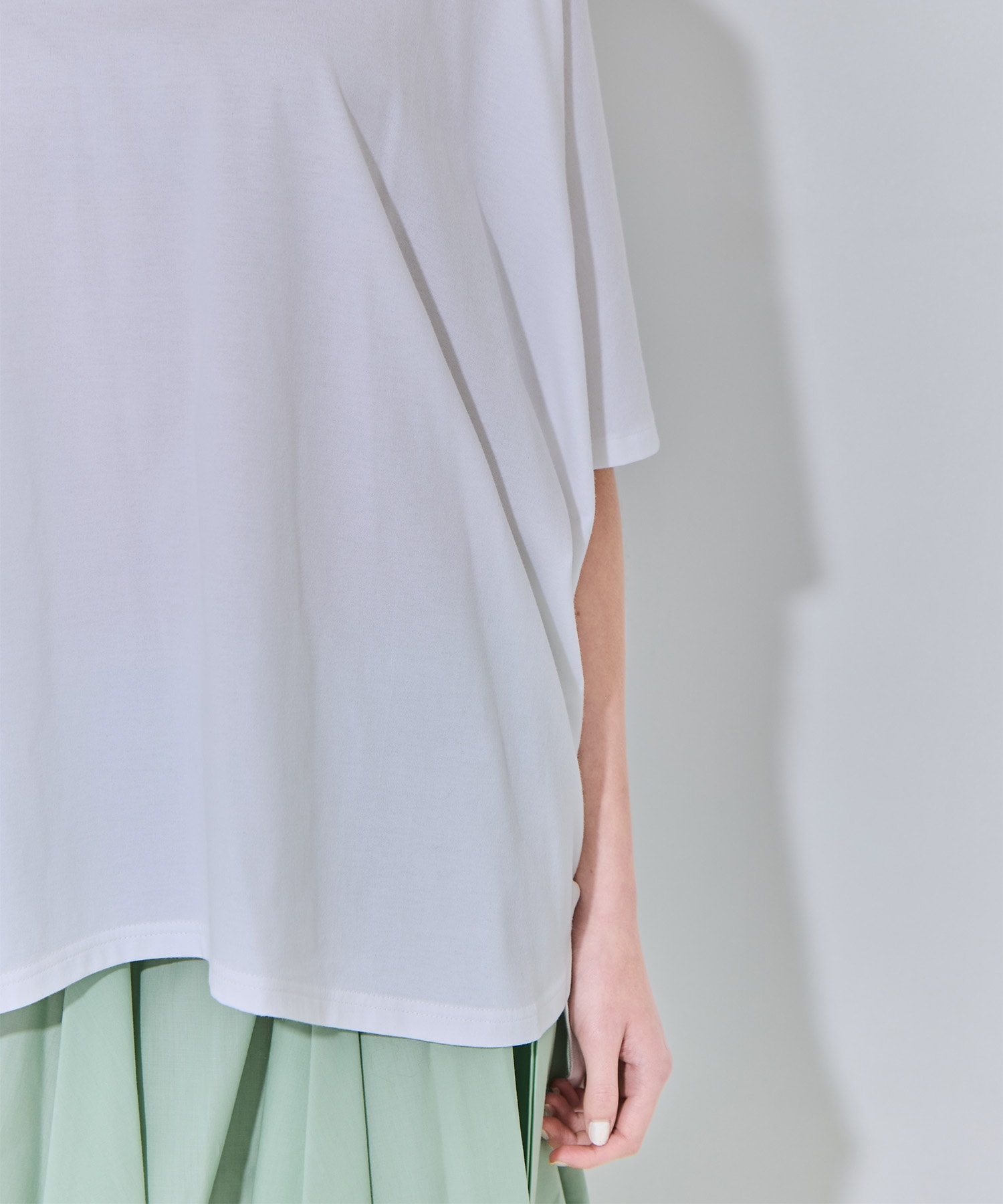 HALF-SLEEVES HEXAGON T-SHIRT ENFOLD