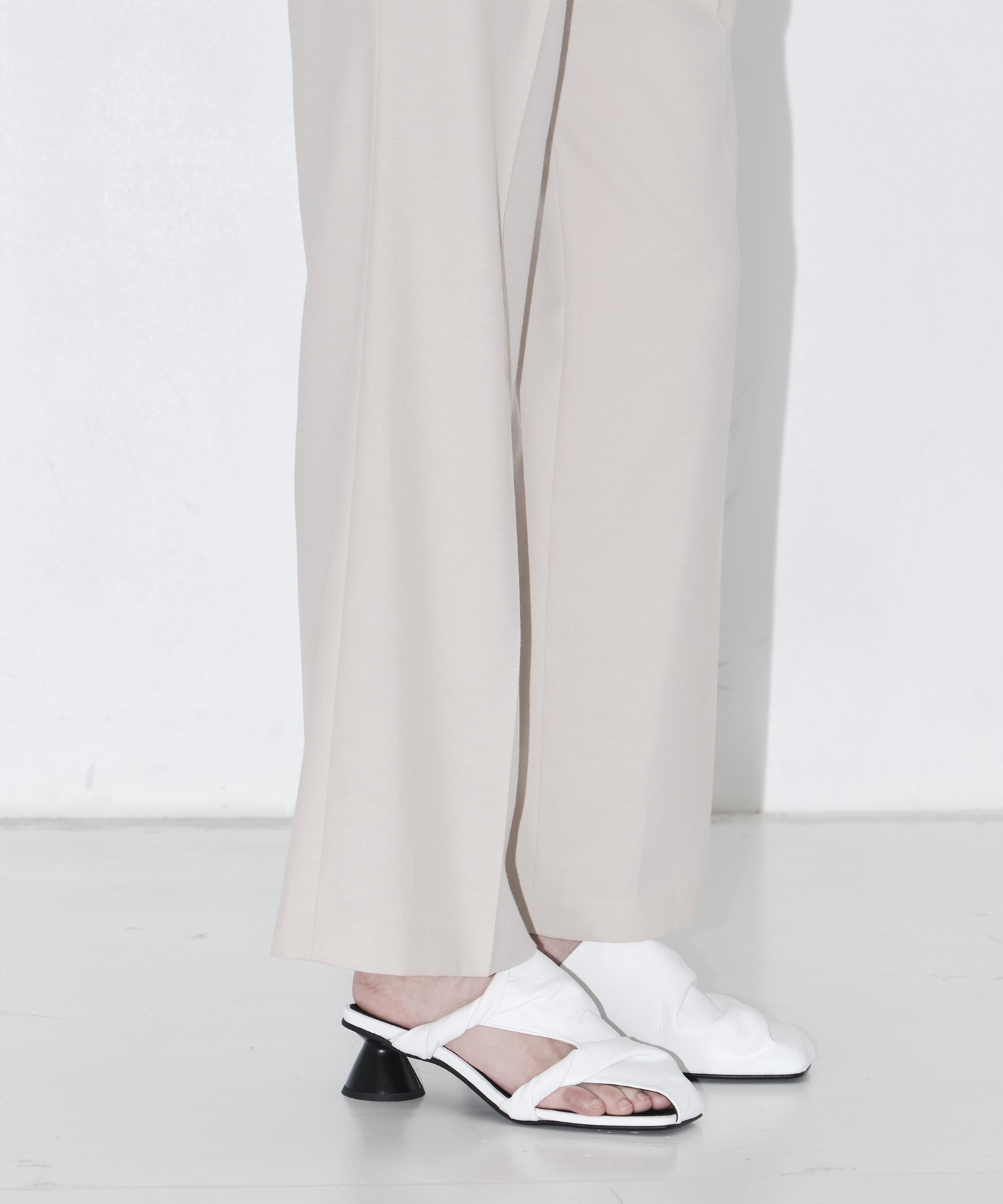 EX.Straight Flare Pants AKIRANAKA