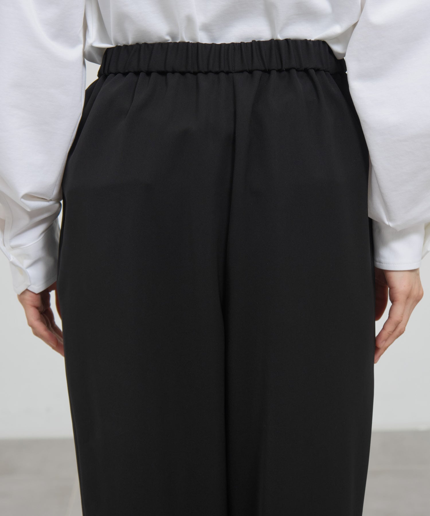 MANY-TUCK COCOON-PANTS｜ENFOLD（エンフォルド）正規取り扱い