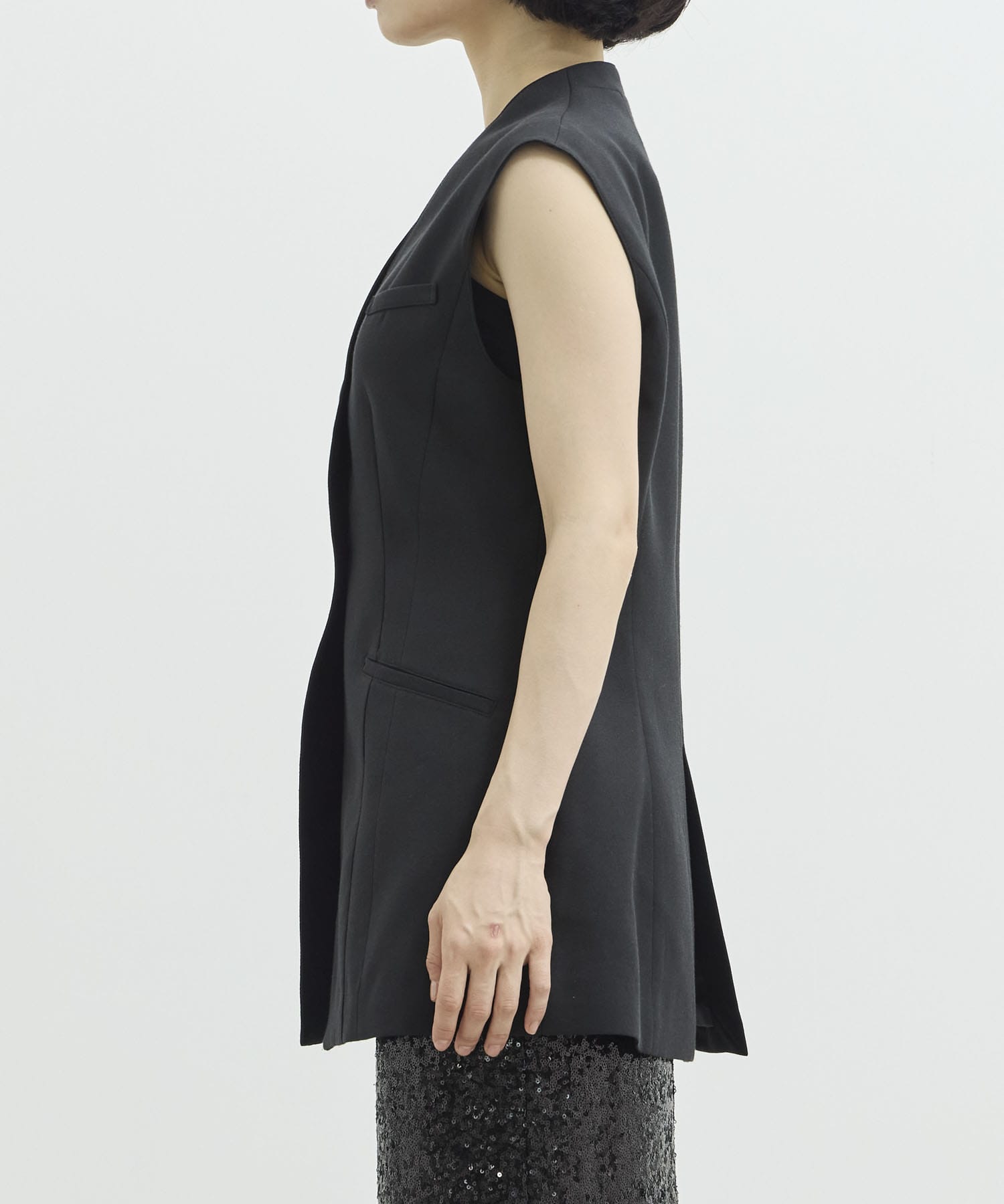 EX.V Neck Gilet AKIRANAKA