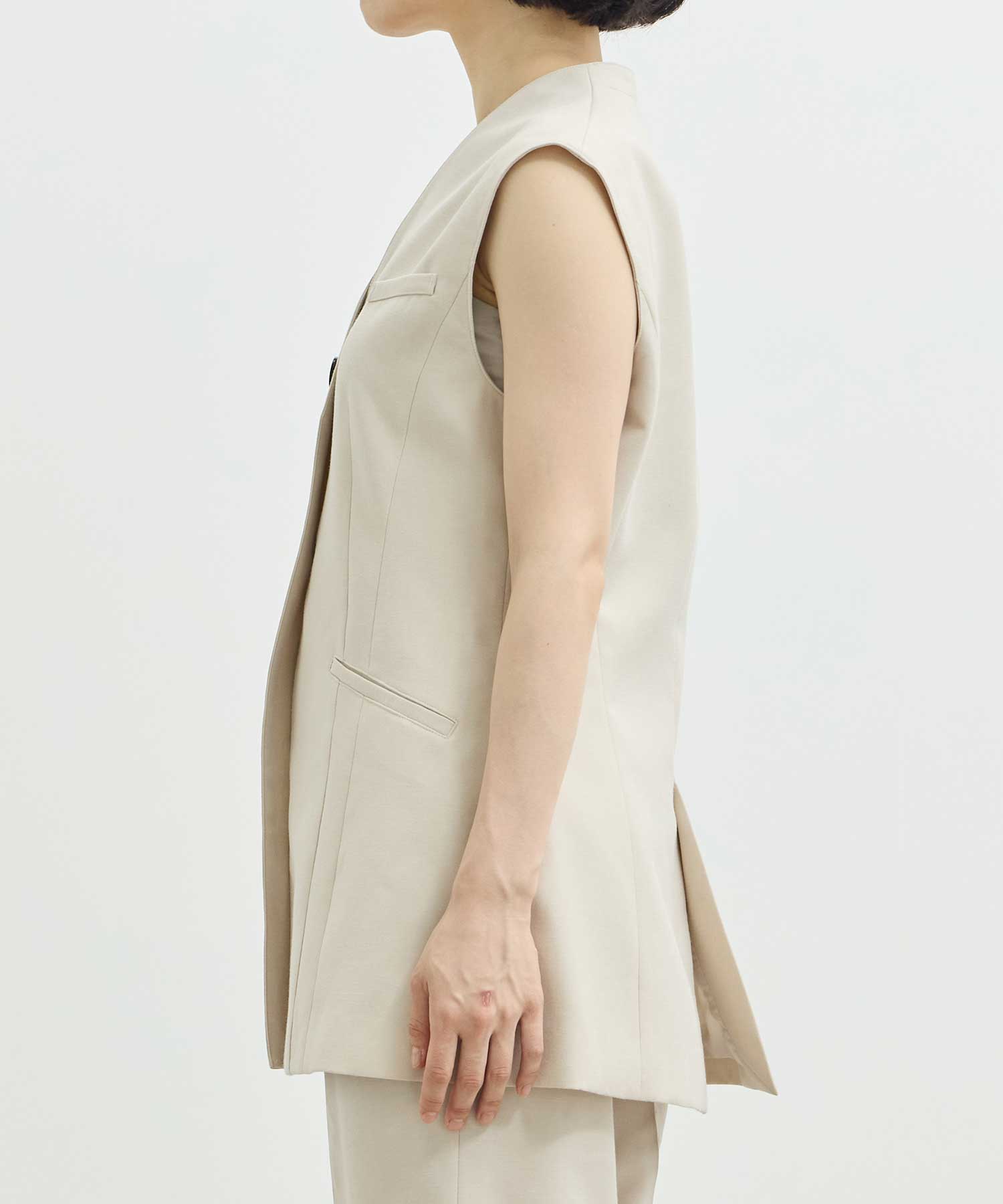 EX.V Neck Gilet AKIRANAKA