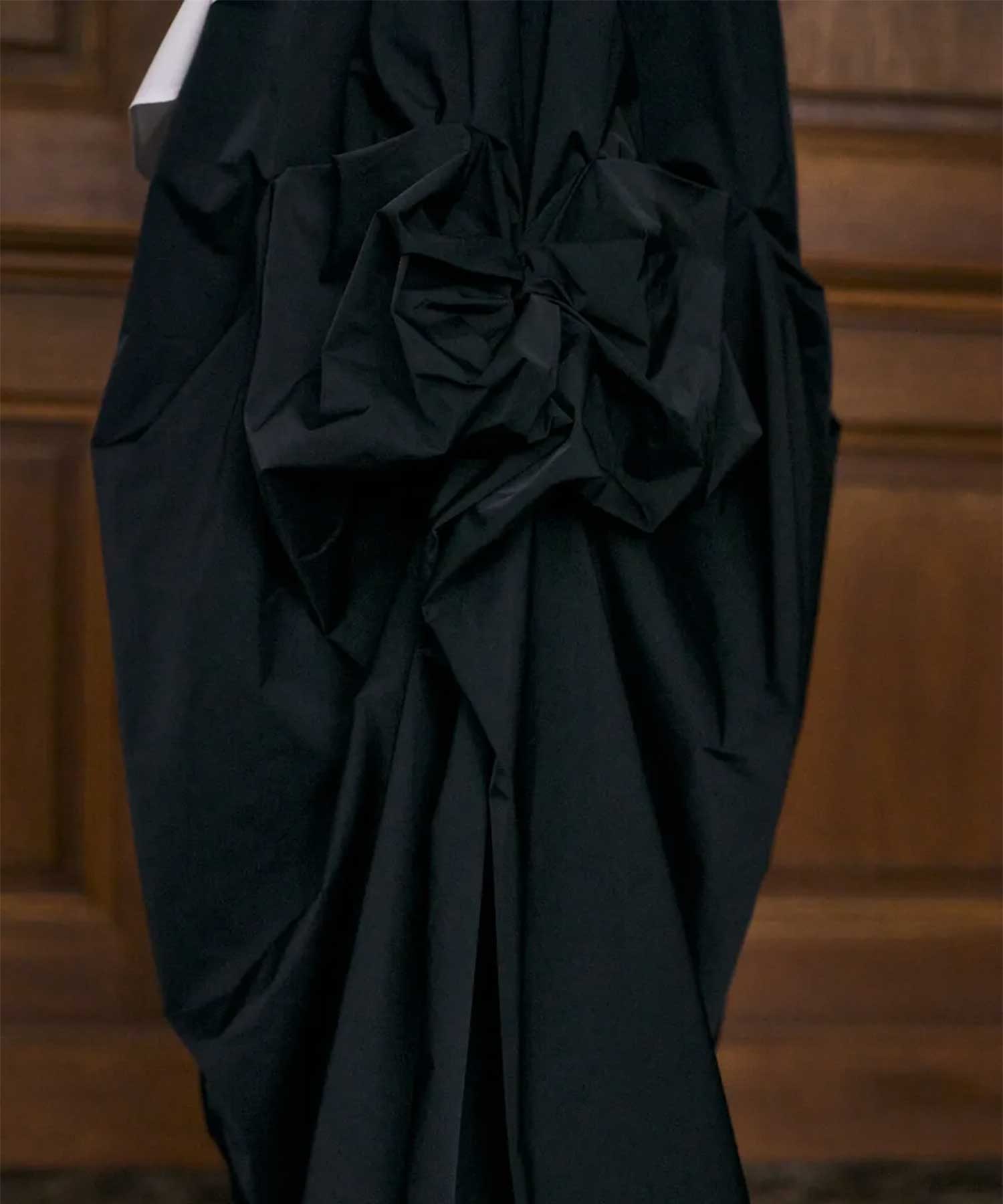 RIBBON TUCK SKIRT ENFOLD