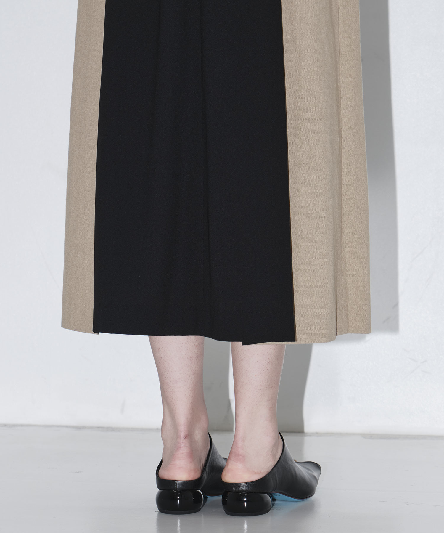 Kate front pleats dress AKIRANAKA