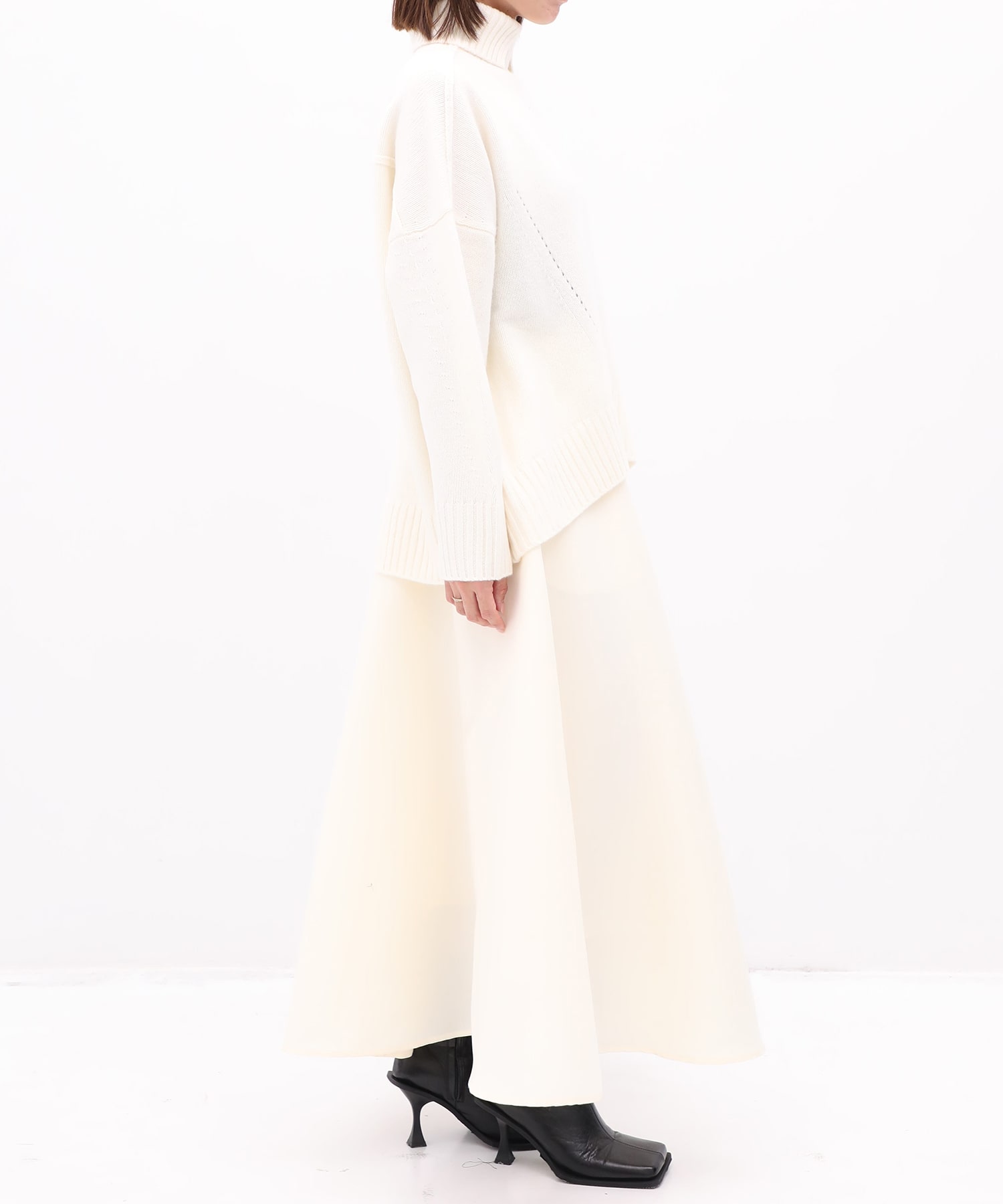 OVERSIZE TURTLENECK KNIT CINOH