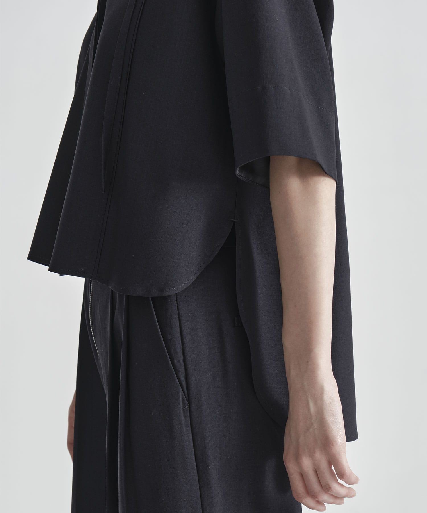 Back Pleat Skipper Shirt THE TOKYO