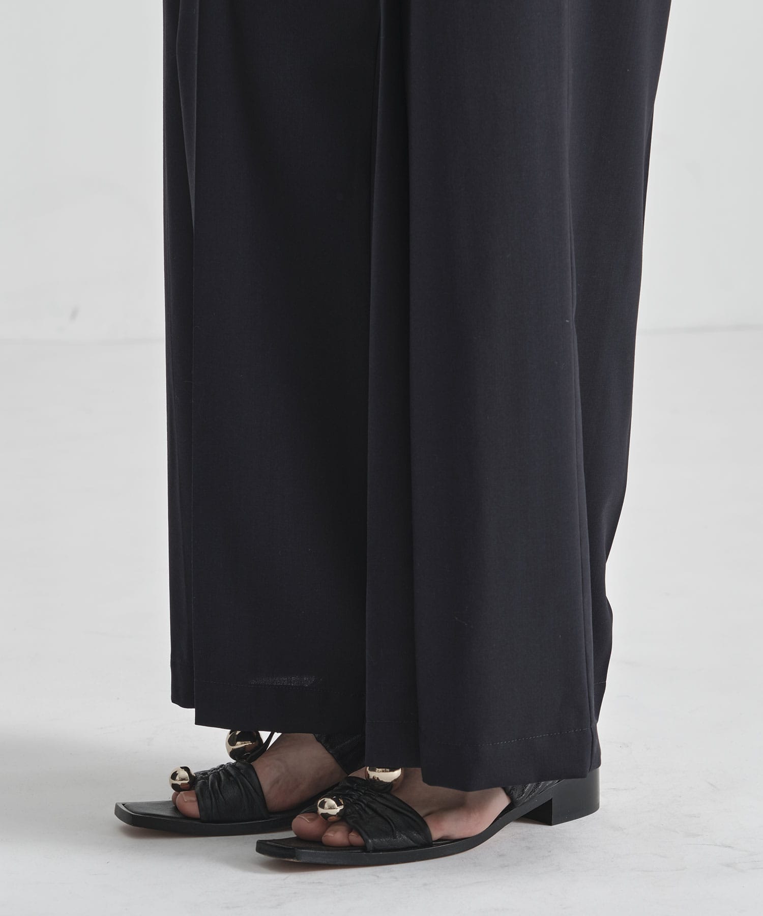 Front Zip Tuck Pants THE TOKYO