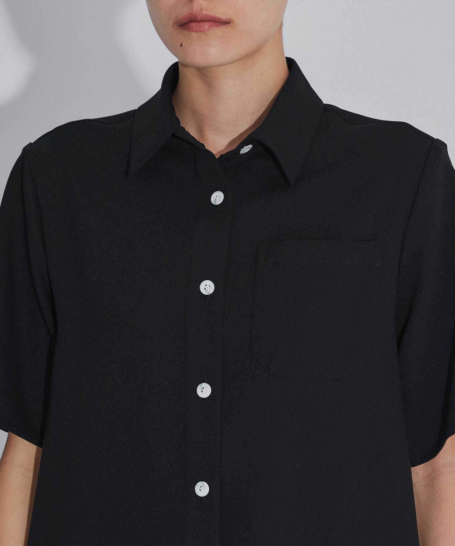 別注 Back pleats blouse EZUMi