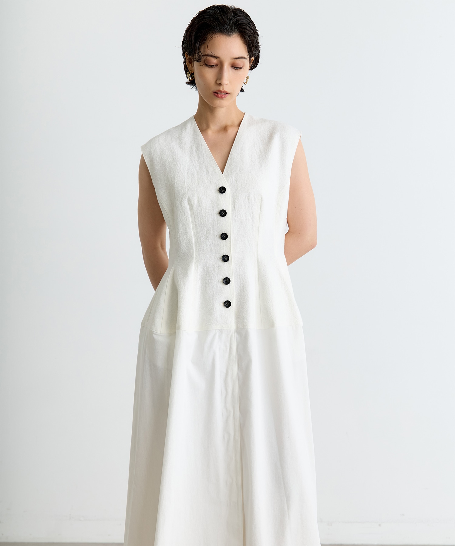 別注 Ilsa sleeveless dress AKIRANAKA