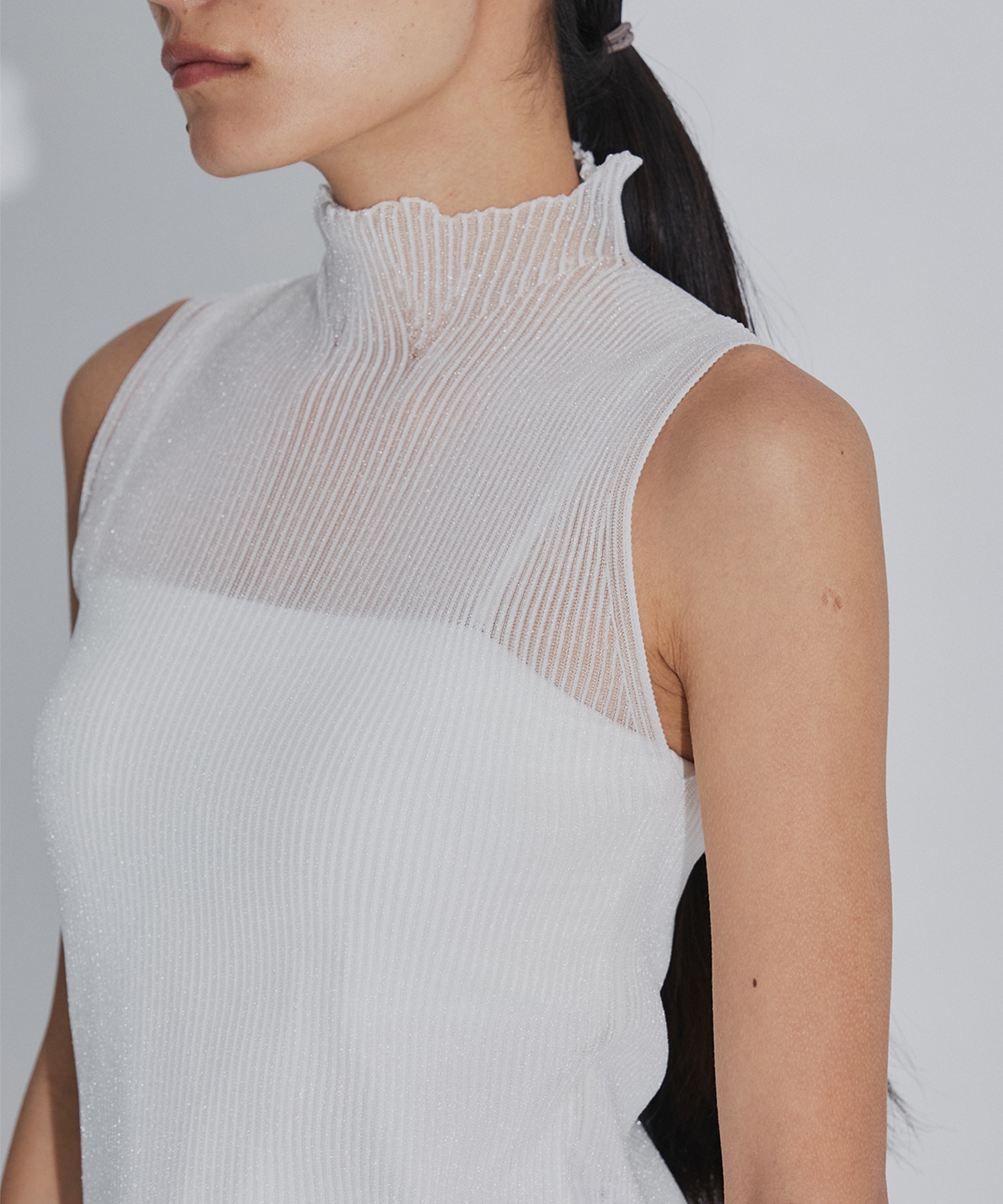 HYPHA LUCENT GLITTER SLEEVELESS TOP CFCL