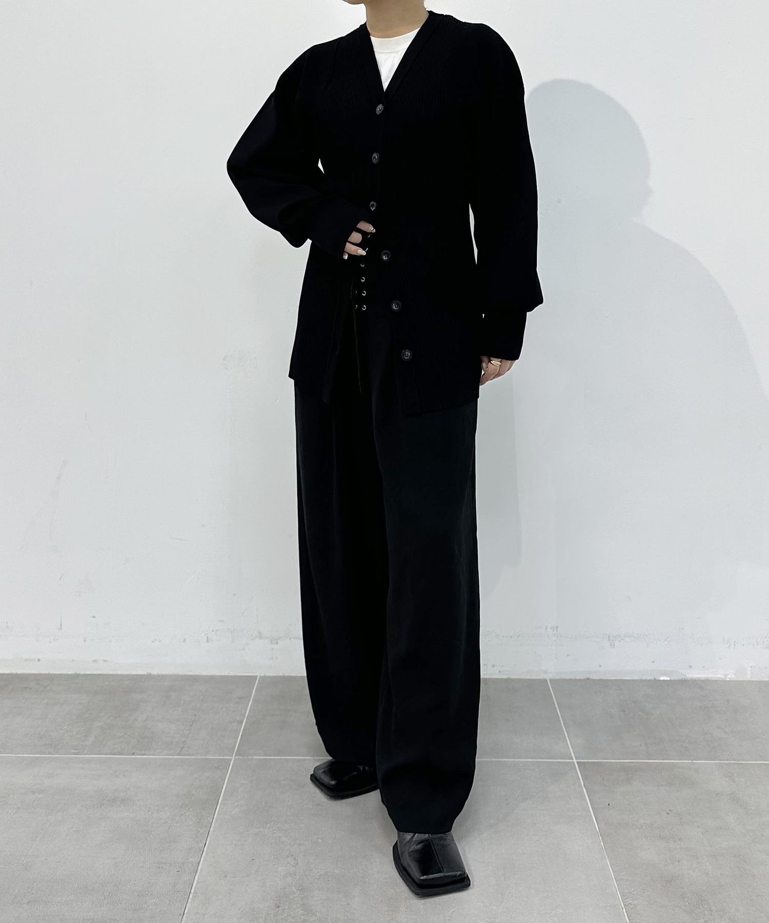 SQUARESLEEVE V NECK KT CD OMMO