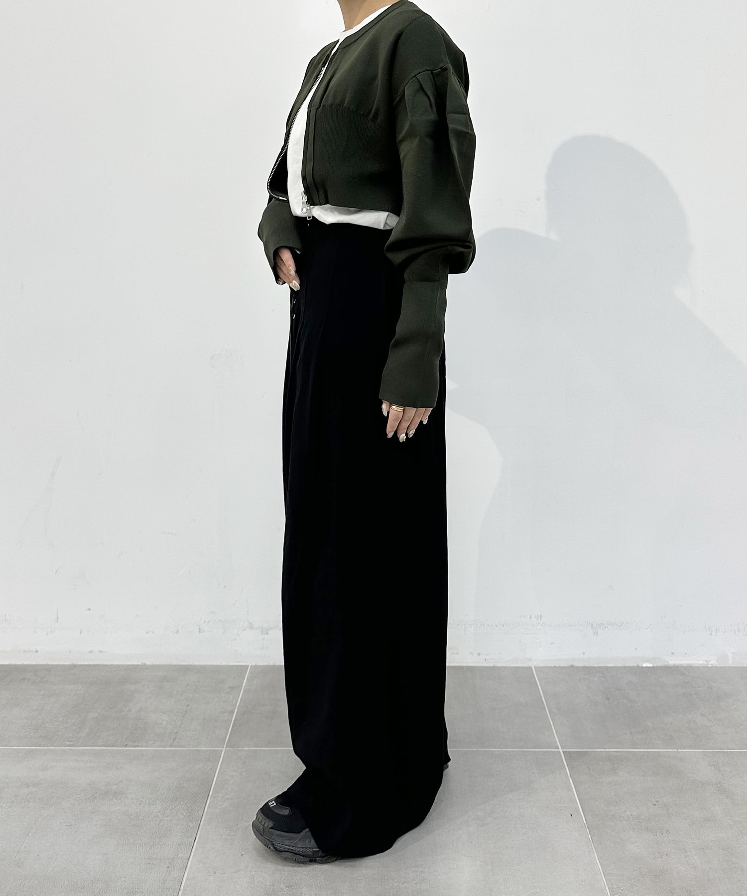 VOLUME SLEEVE ZIP KT CD OMMO