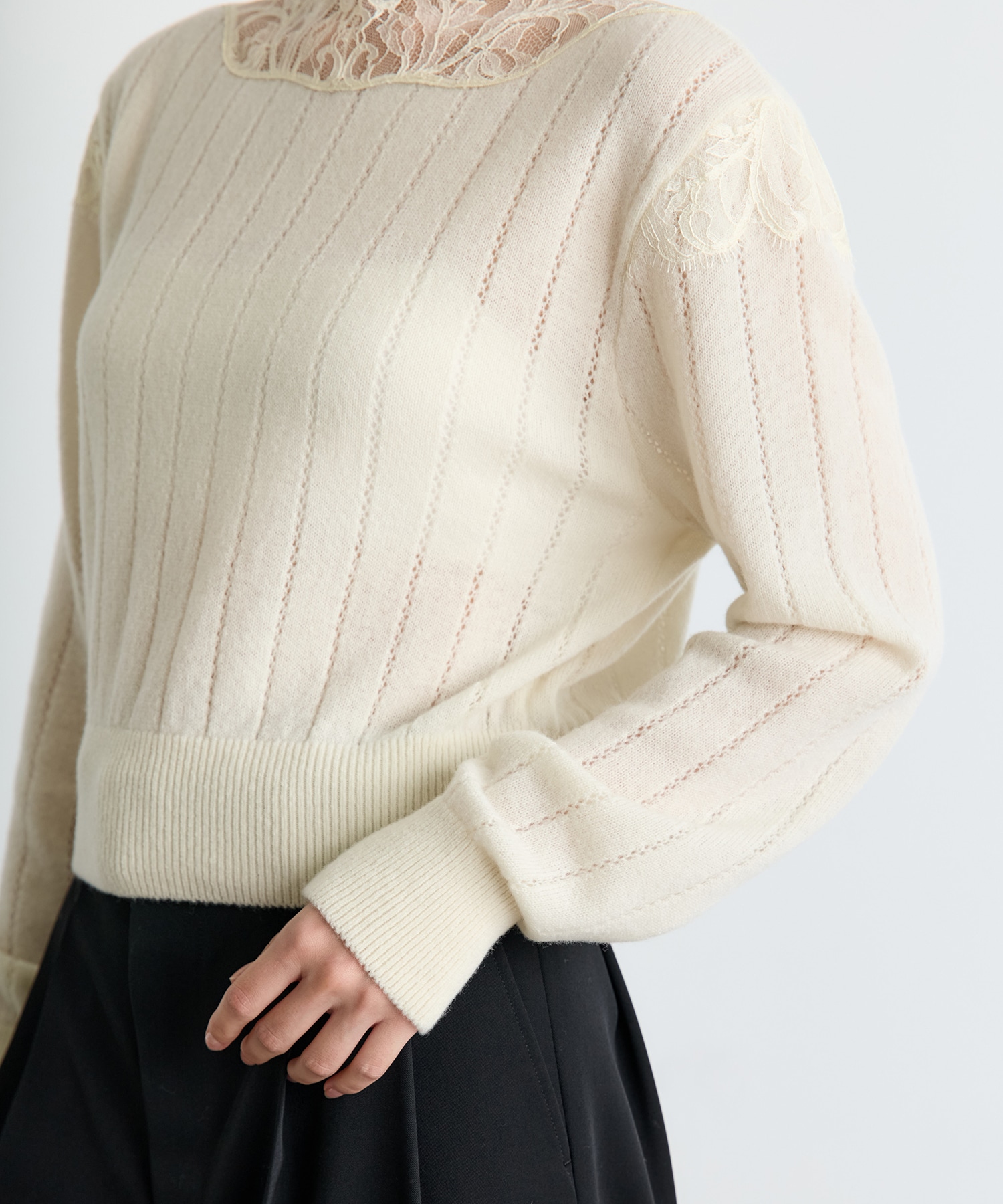 HAIRY LACE PANELED CROPPED PULLOVER FETICO