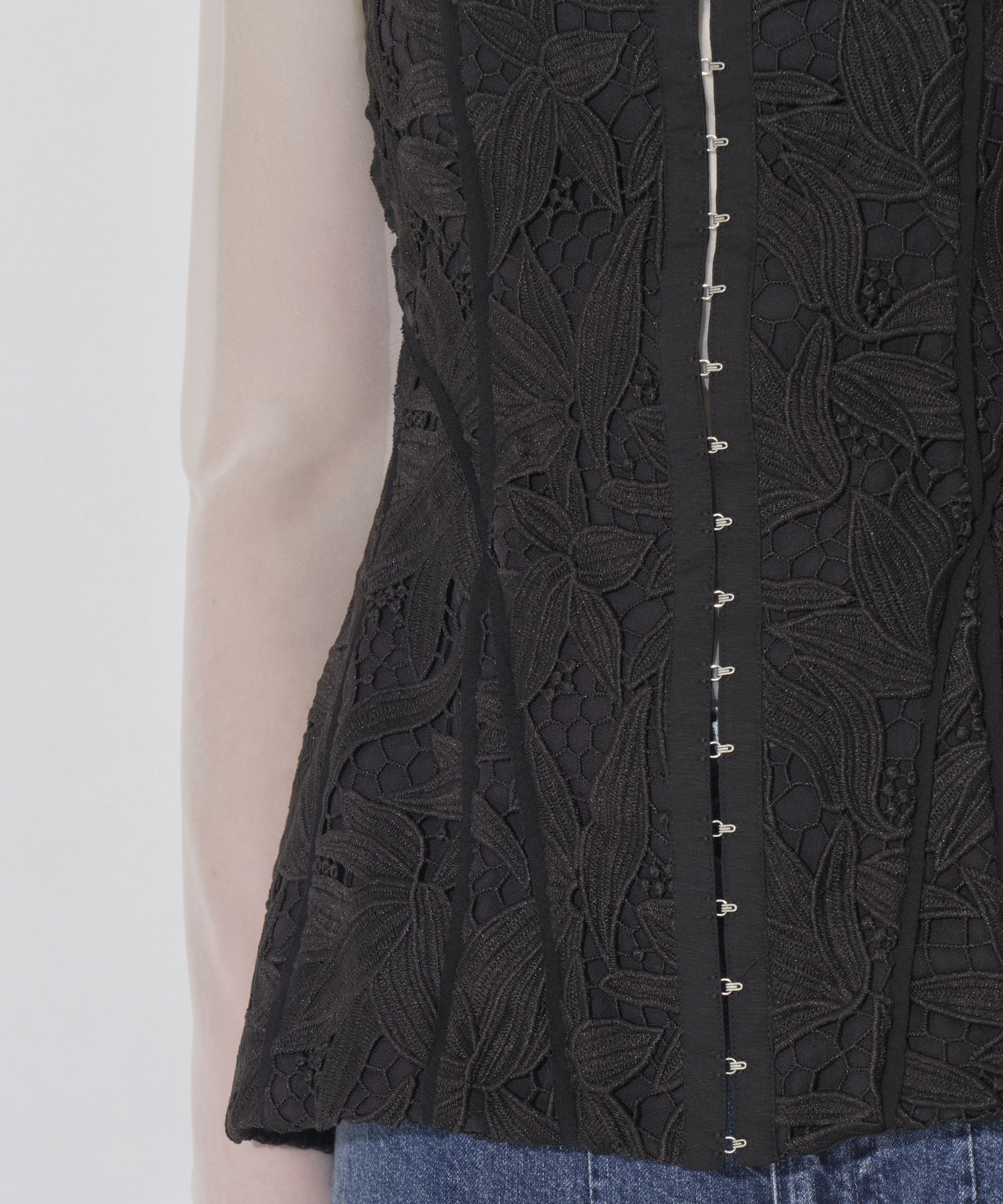 Luminous Lace Bustier RITAN